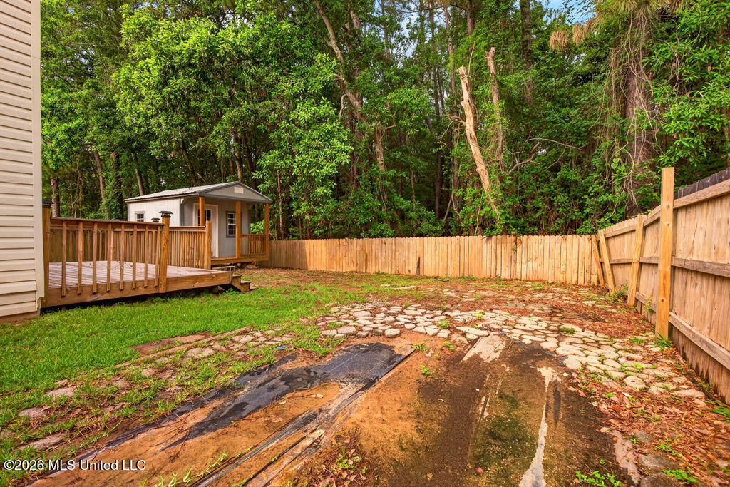 11118 Oakcrest Drive Property Photo 32