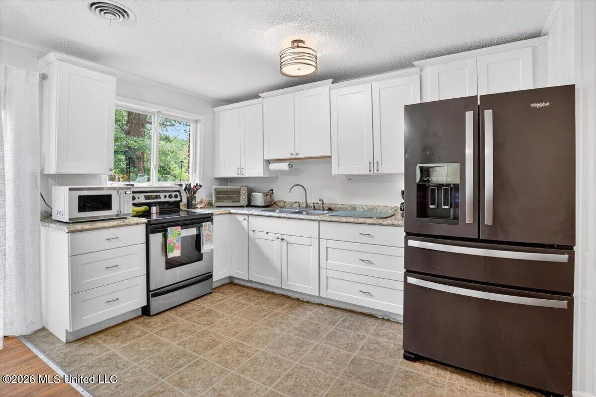 10641 Ben Lomond Cove Property Photo 9