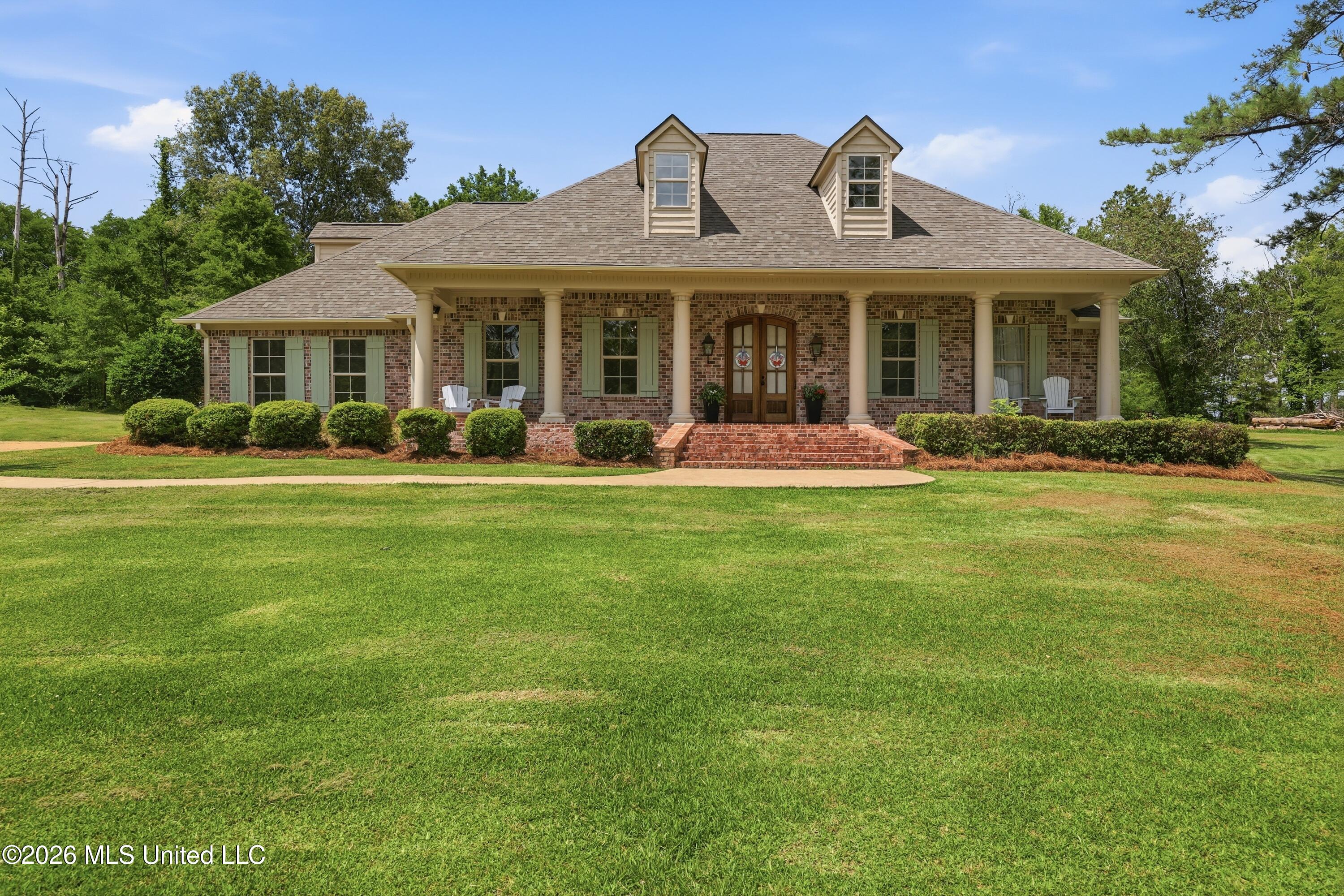 5570 Williamson Road Property Photo 1