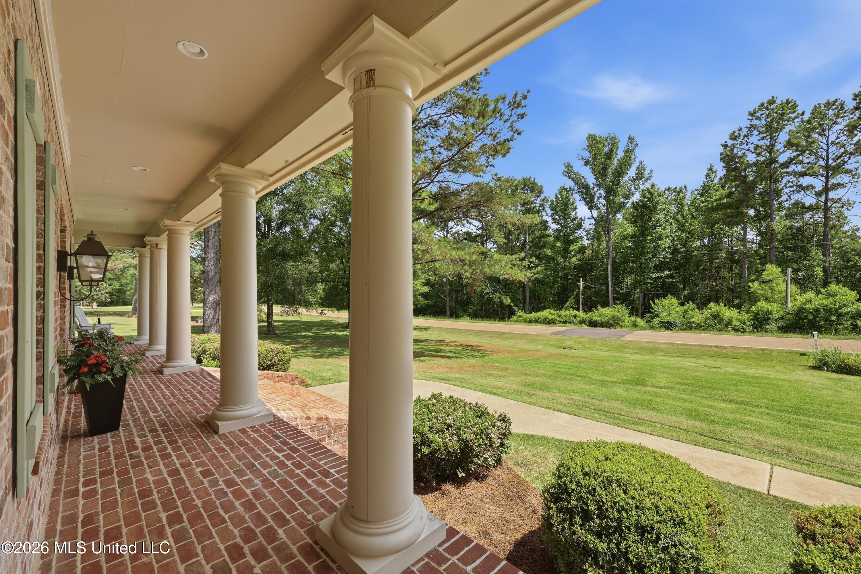 5570 Williamson Road Property Photo 7