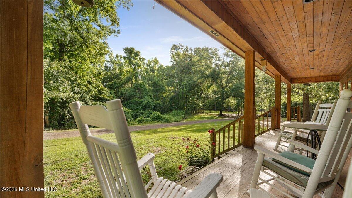 1527 Oneil Creek Road Property Photo 6