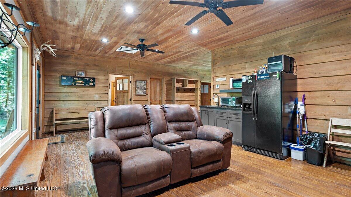 1527 Oneil Creek Road Property Photo 22
