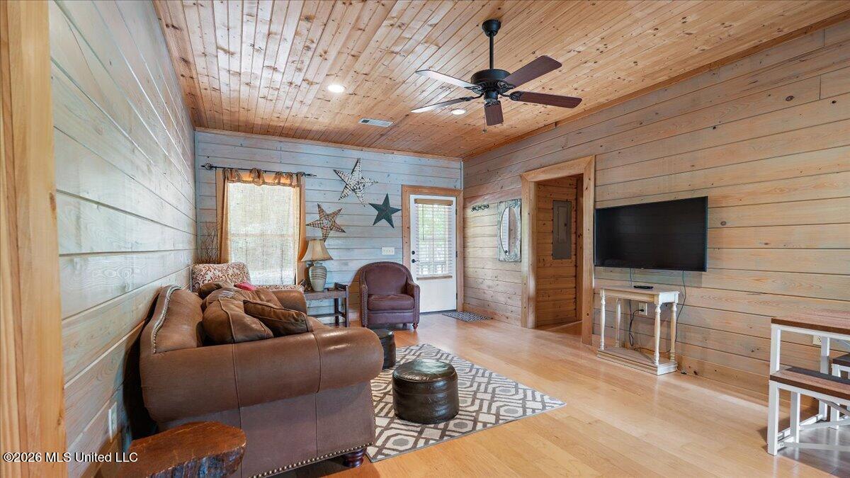 1527 Oneil Creek Road Property Photo 90