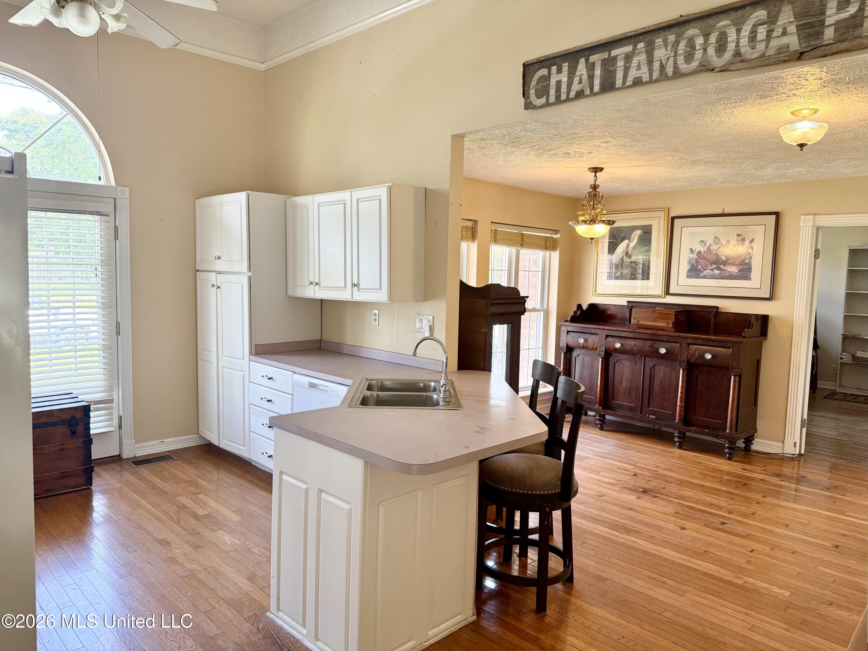 6649 Ahekolo Circle Property Photo 2