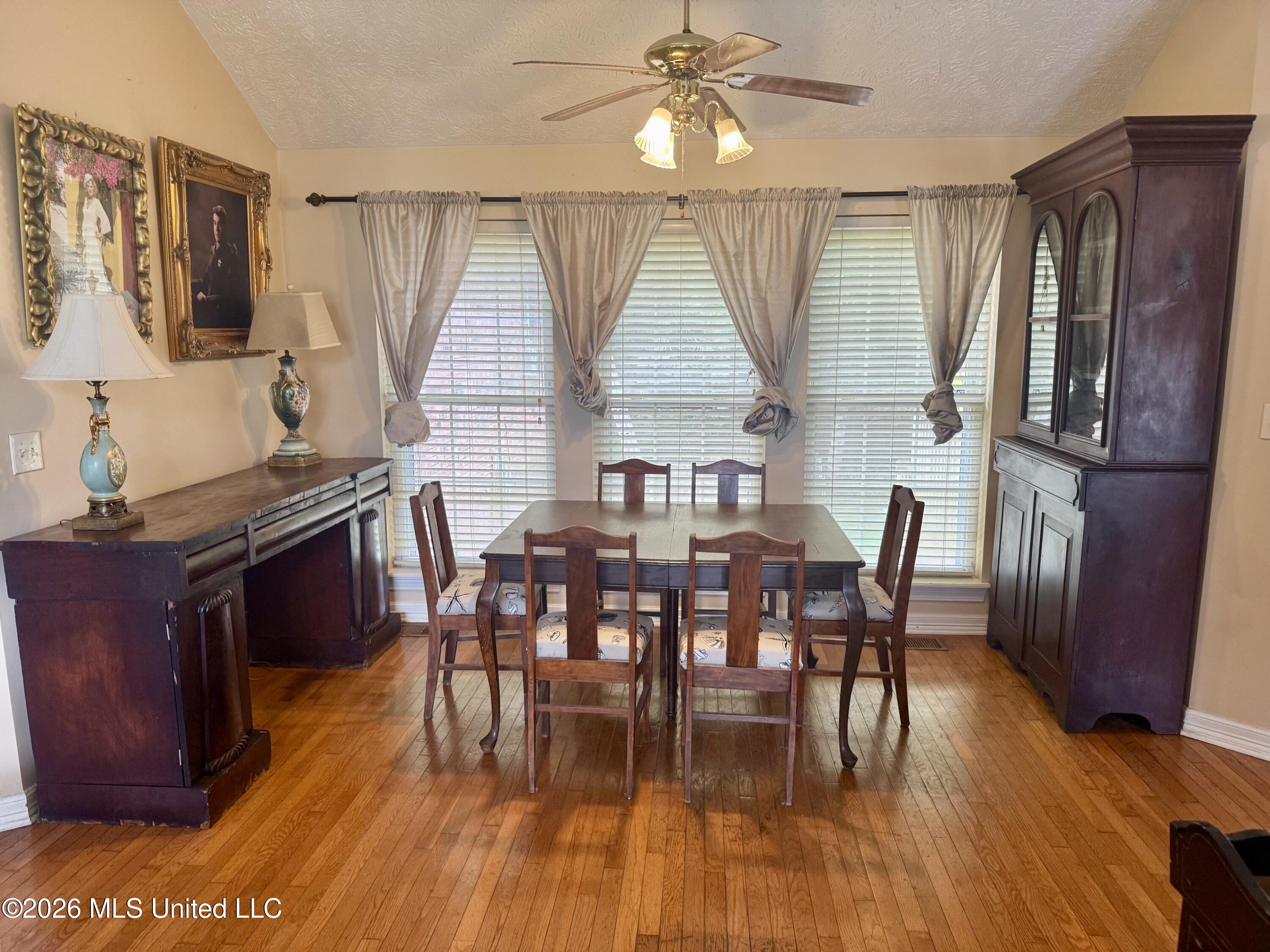 6649 Ahekolo Circle Property Photo 6