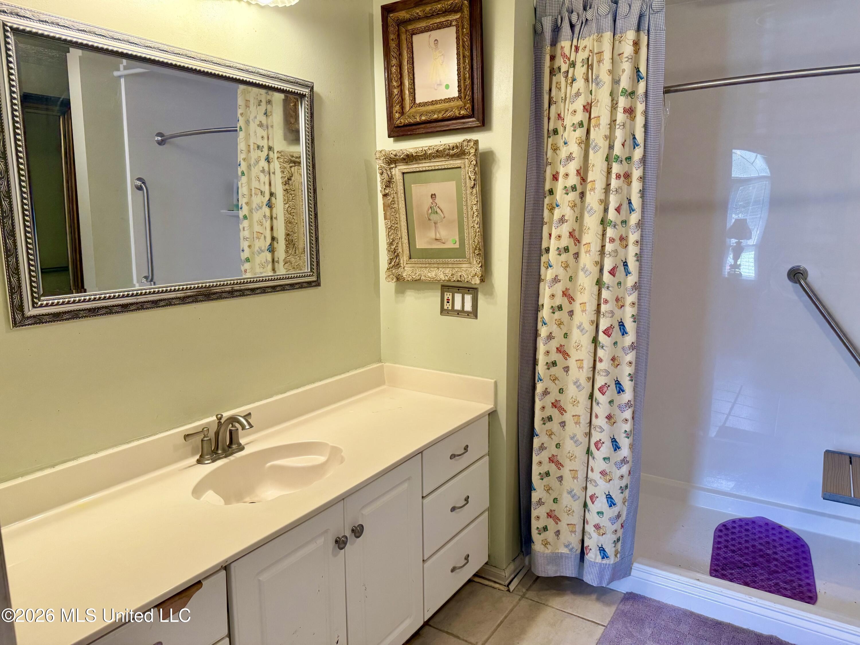 6649 Ahekolo Circle Property Photo 15