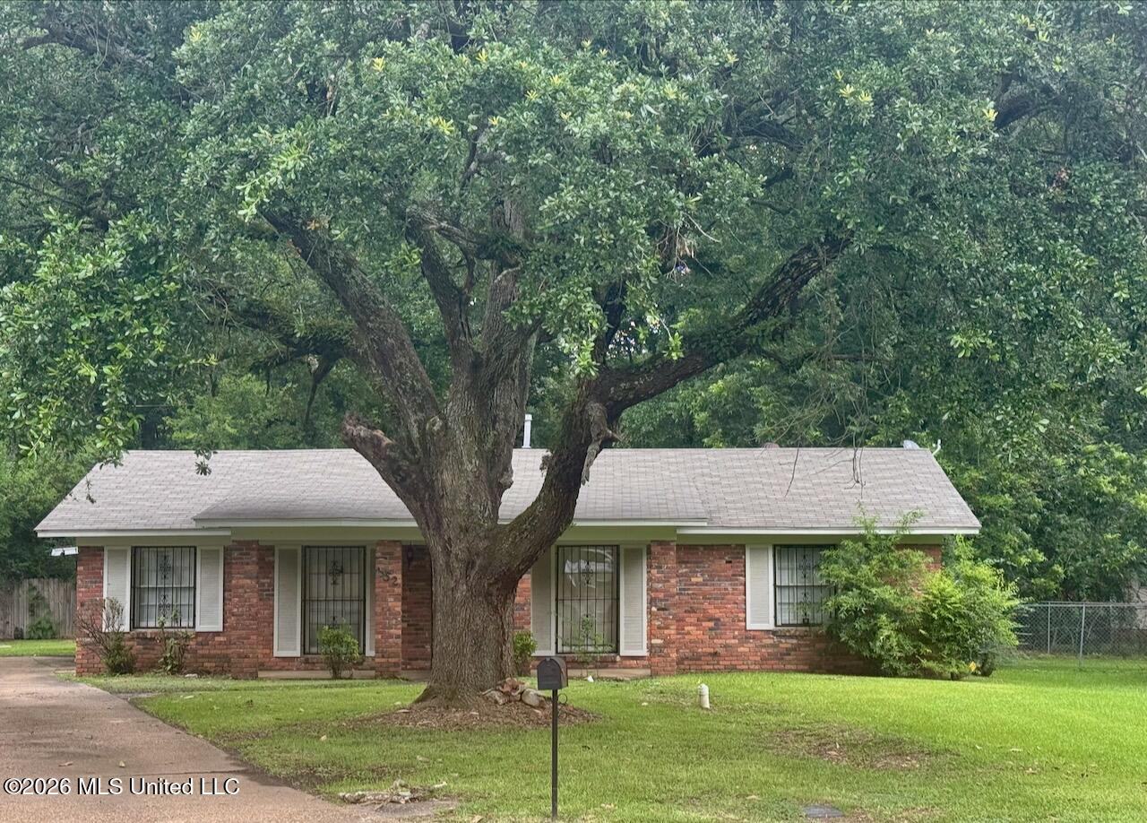 352 Catalina Circle Property Photo 1