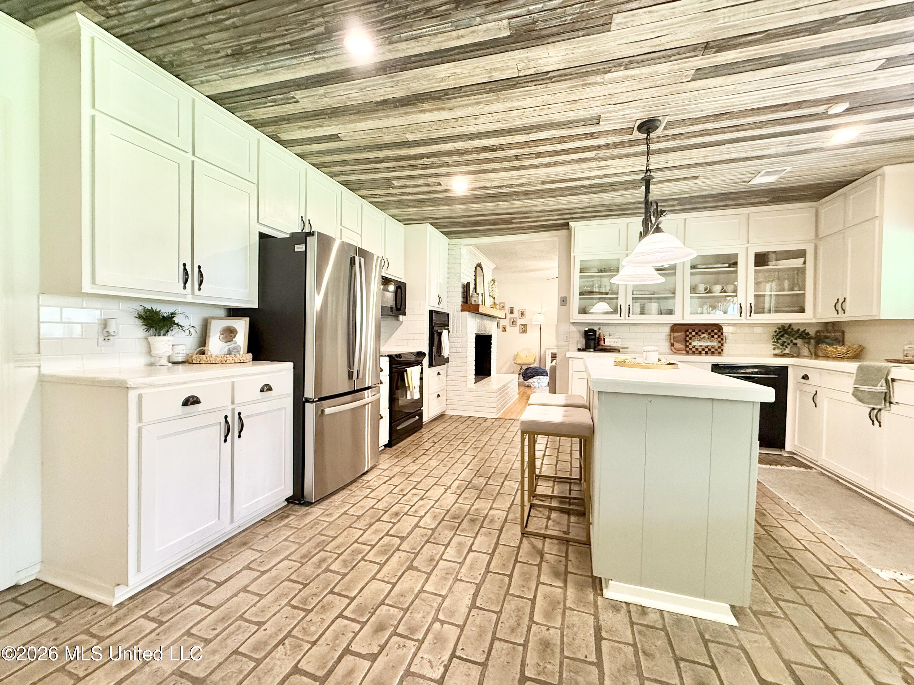 403 Pine Drive Property Photo 12