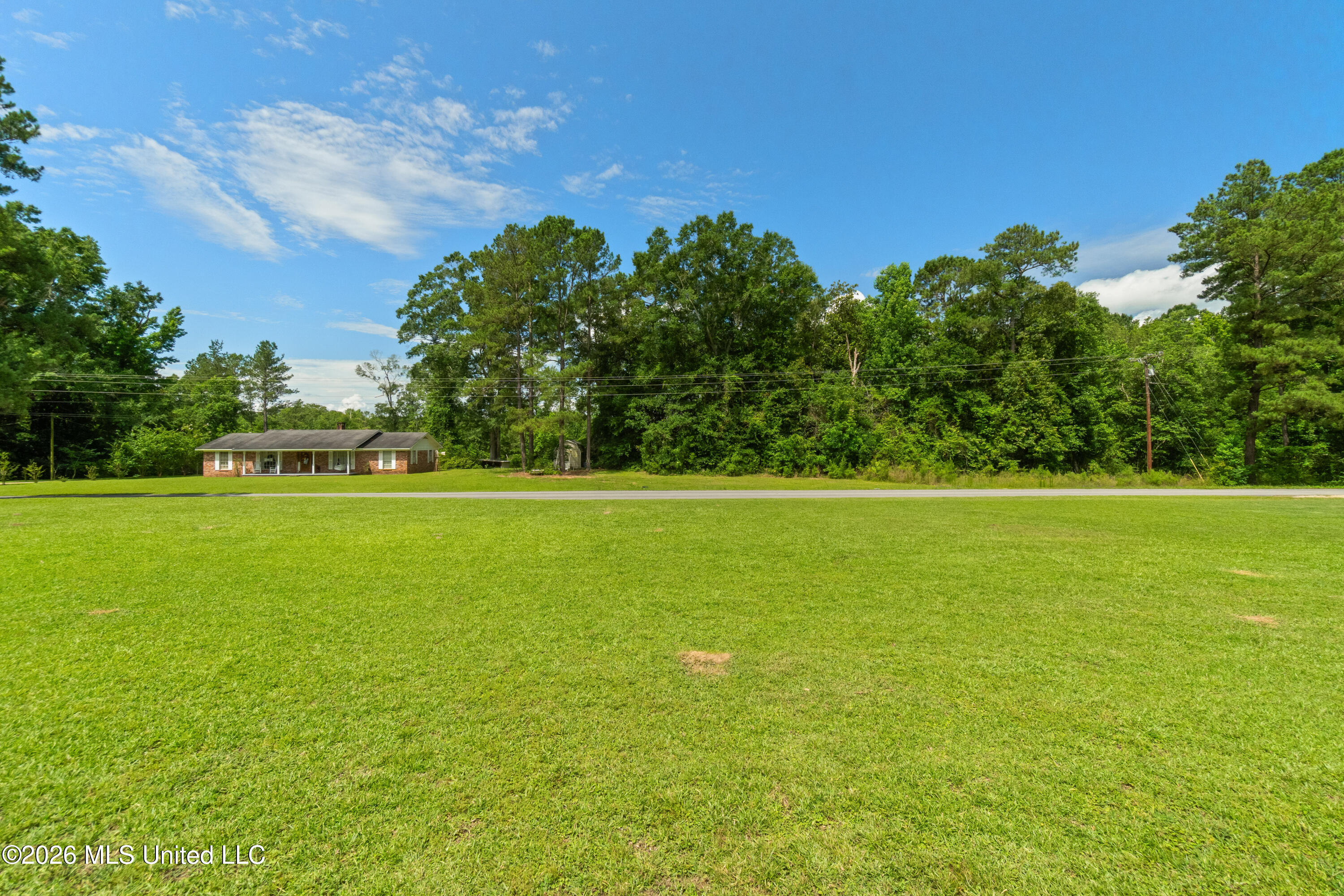 955 Clara Road Property Photo 6