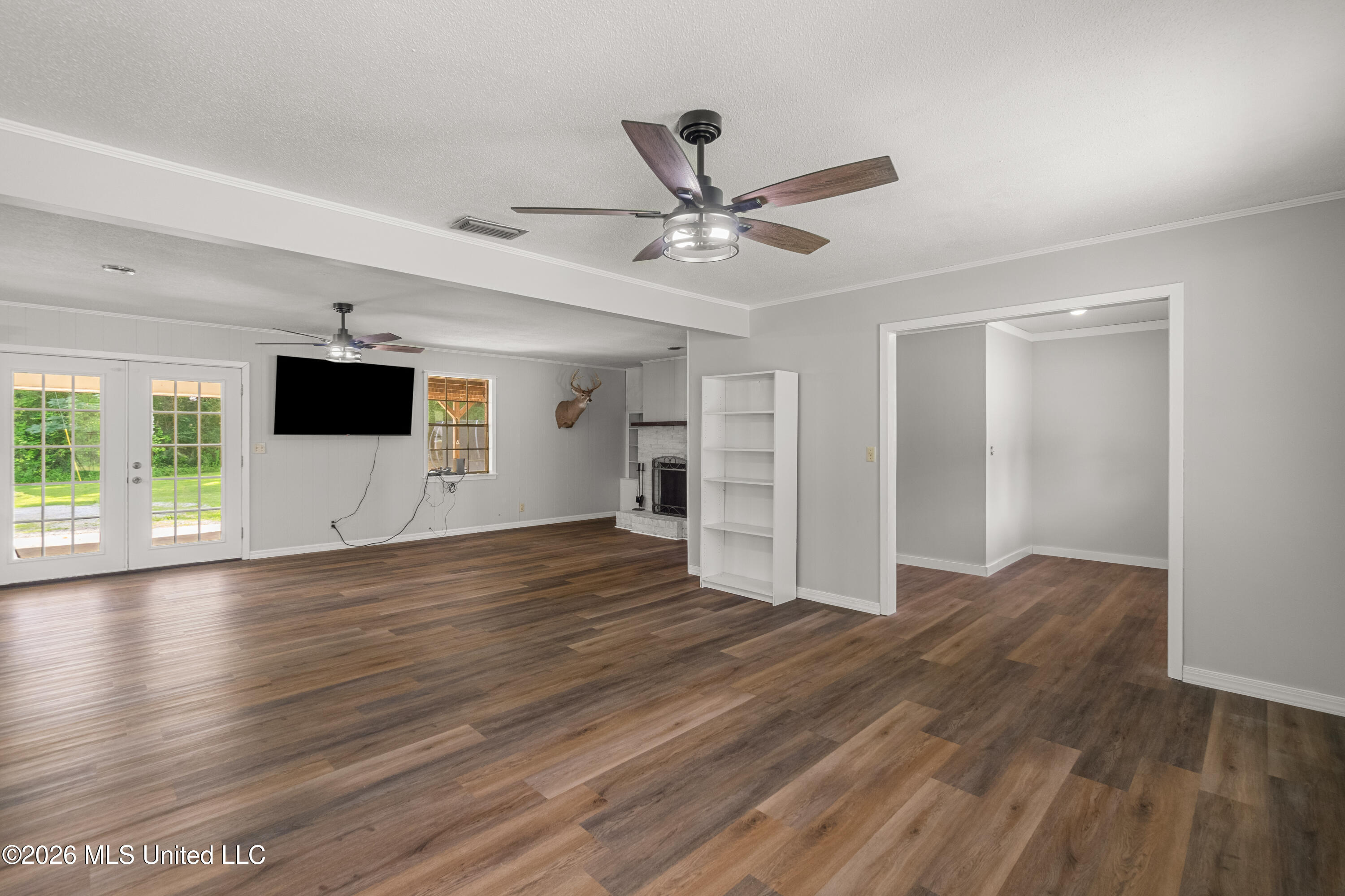 955 Clara Road Property Photo 12