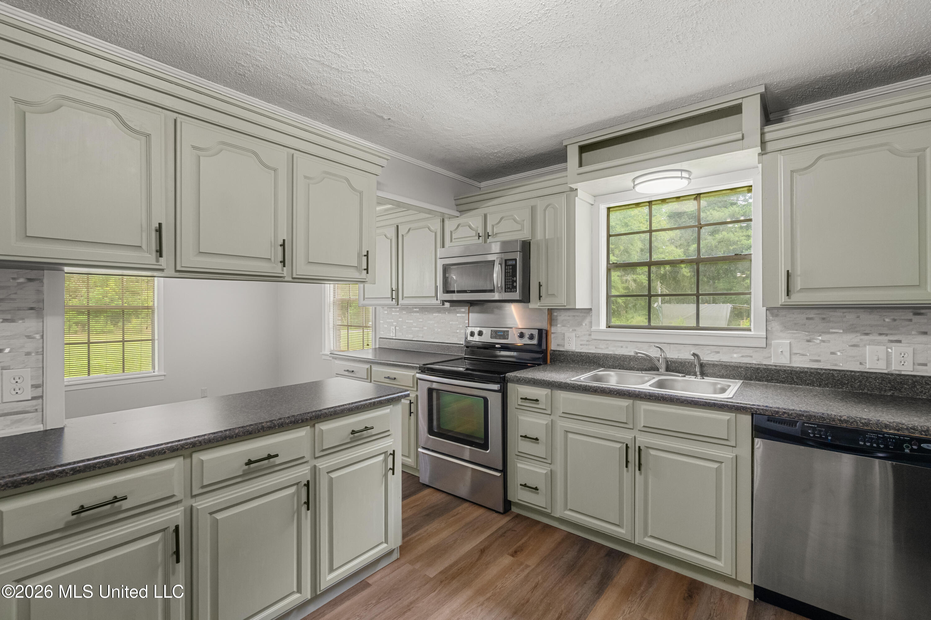 955 Clara Road Property Photo 16
