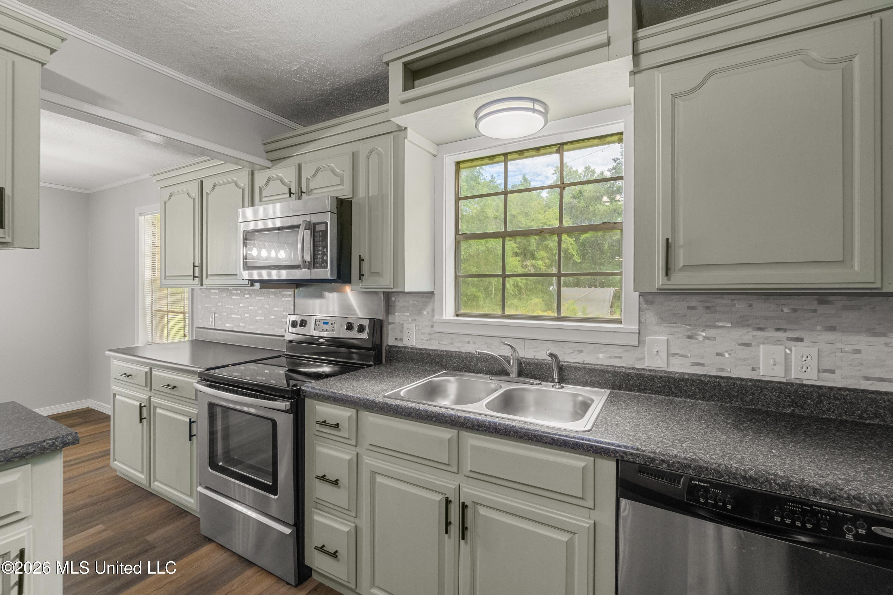 955 Clara Road Property Photo 18