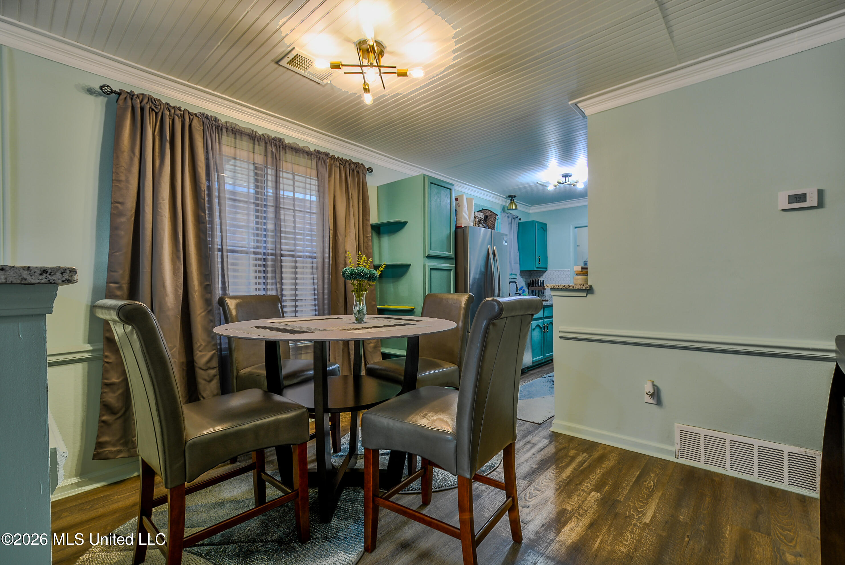 3250 Edenshire Lane Property Photo 6