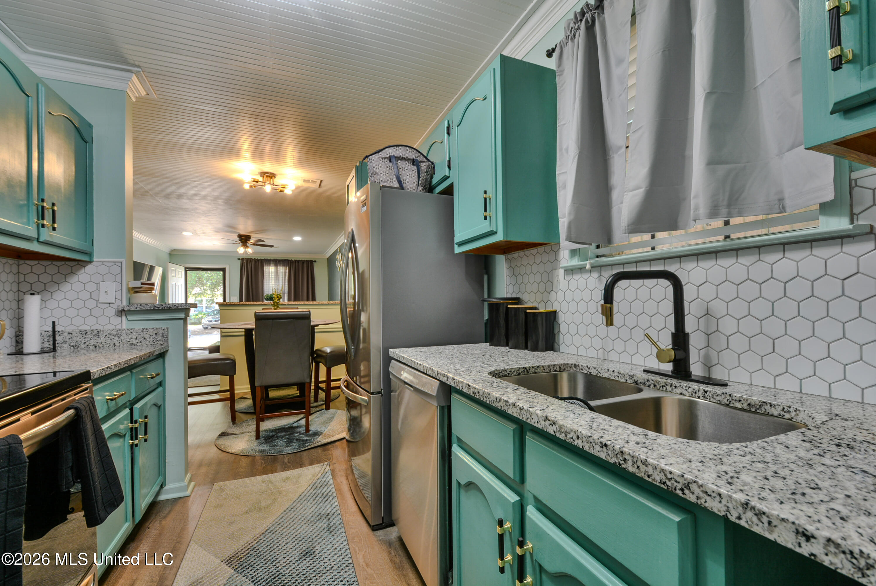 3250 Edenshire Lane Property Photo 10