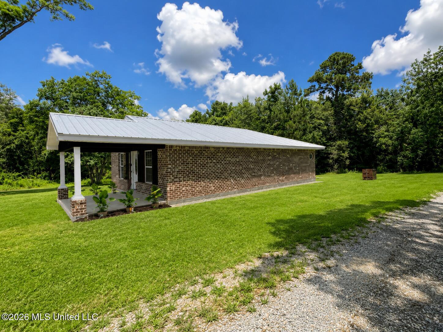 125 7th Avenue Property Photo 4