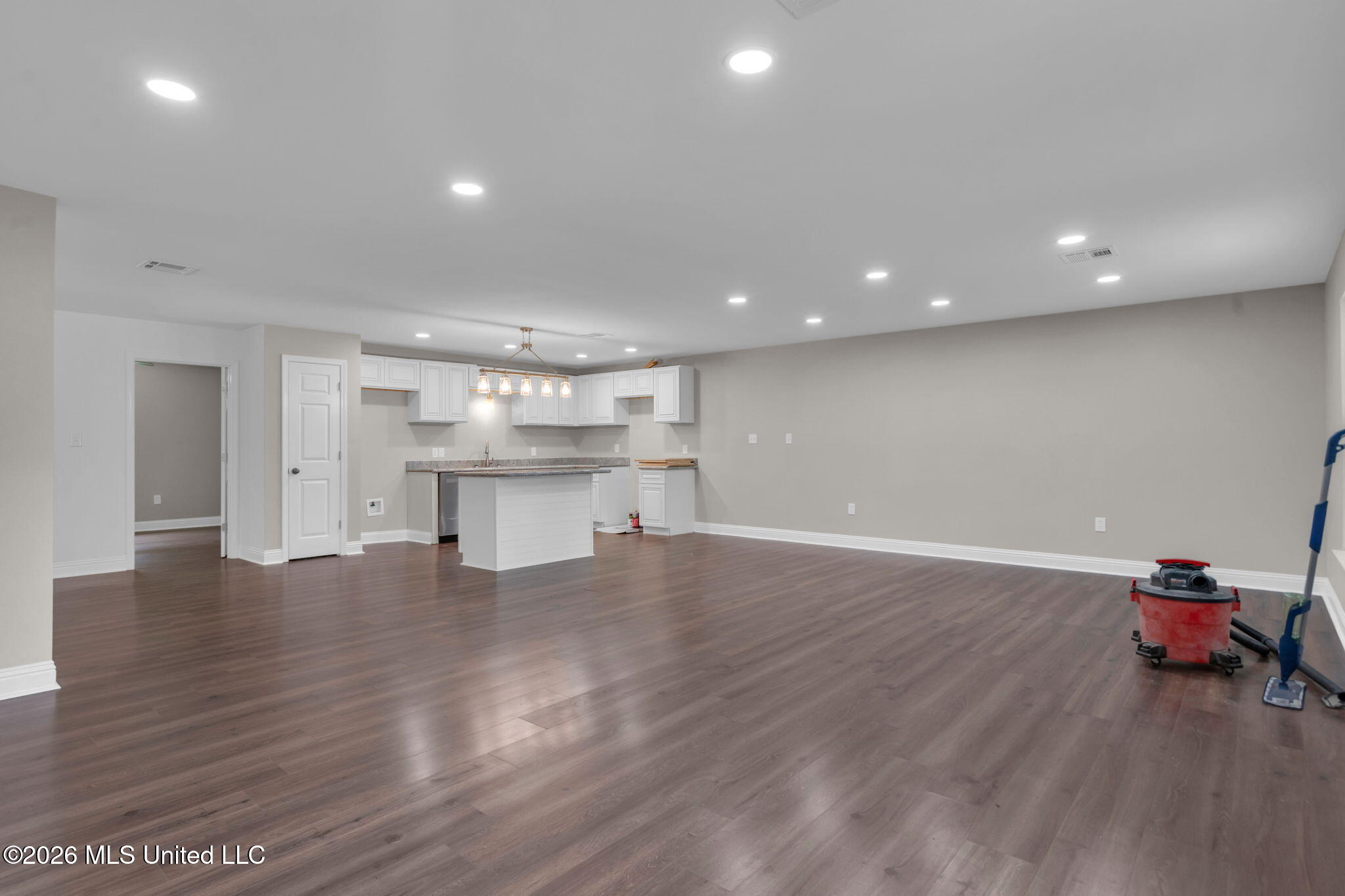 125 7th Avenue Property Photo 29