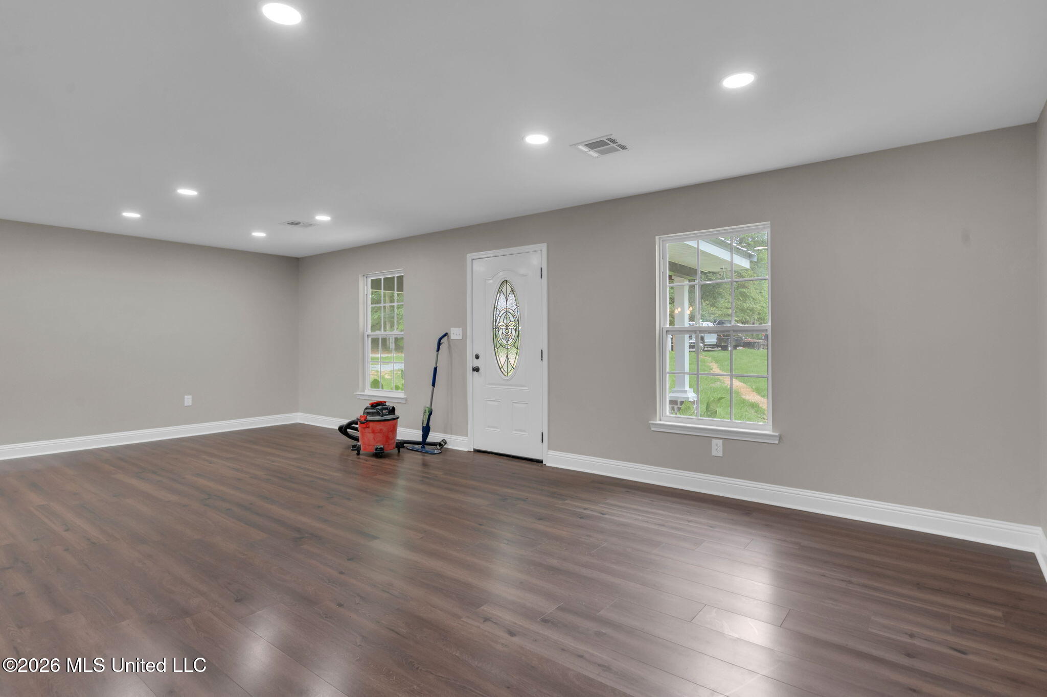 125 7th Avenue Property Photo 30