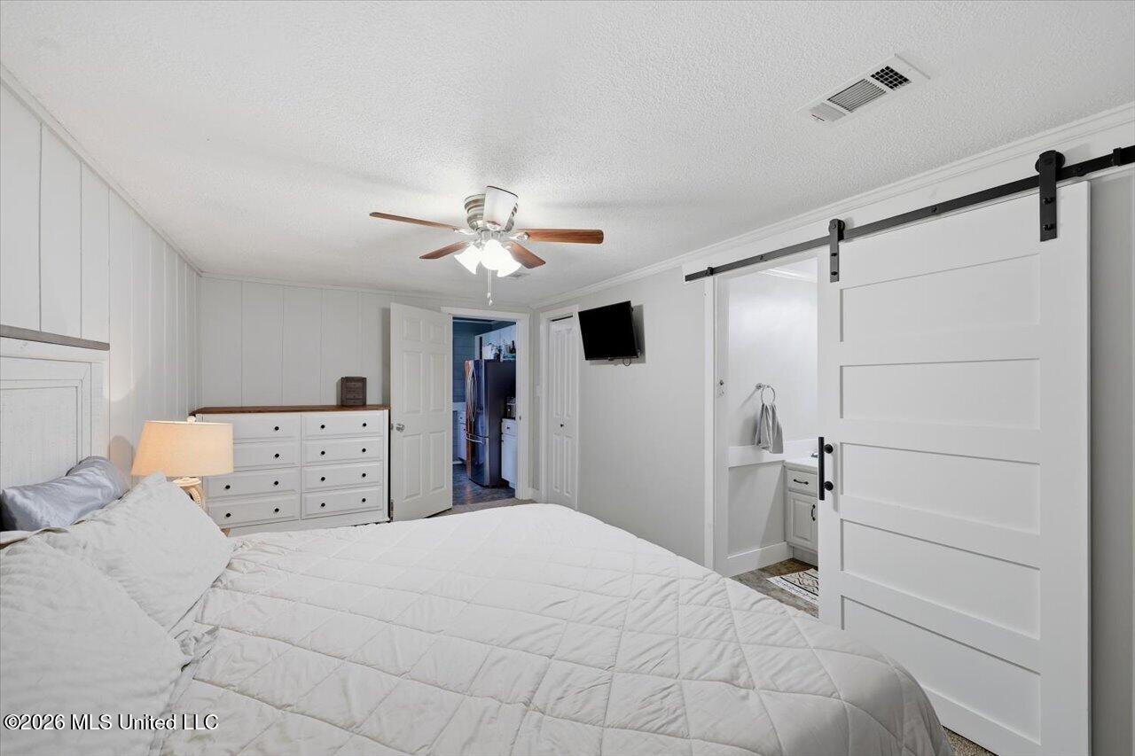 205 3rd Street Property Photo 17