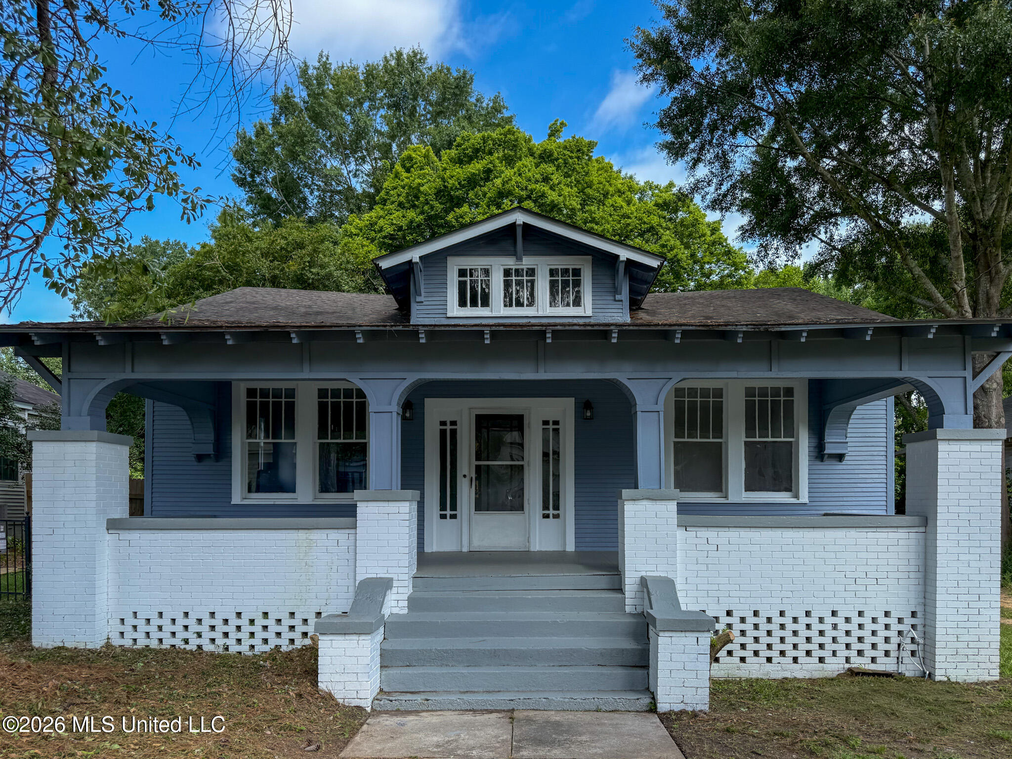 322 S 6th Street Property Photo 1