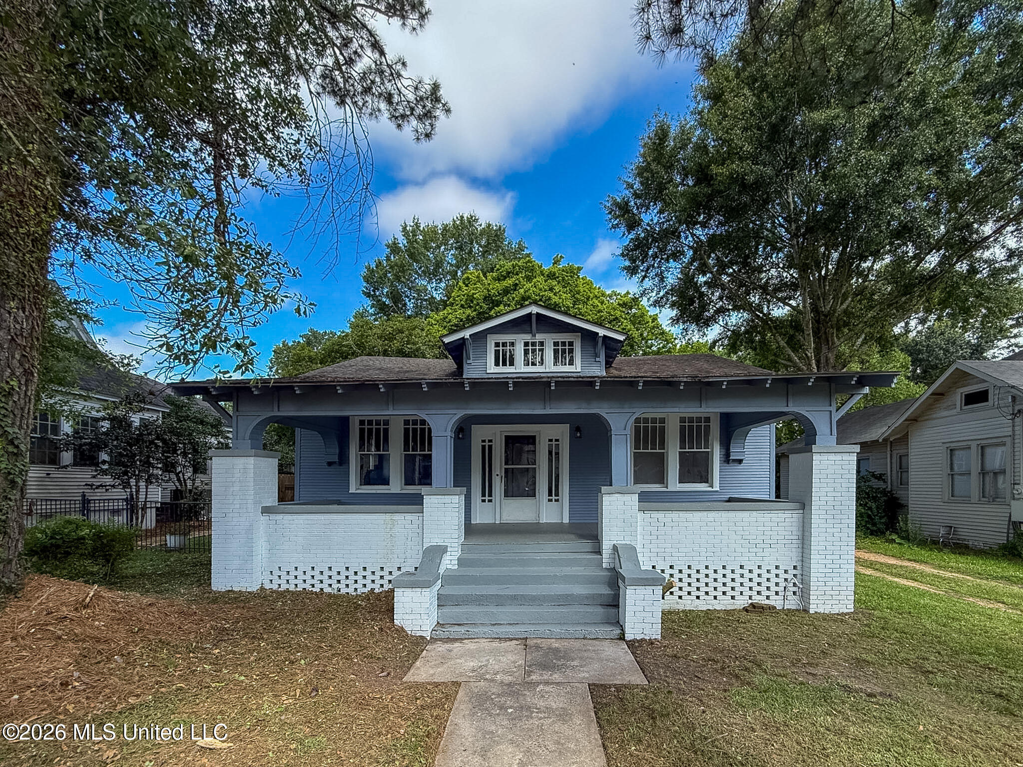 322 S 6th Street Property Photo 2