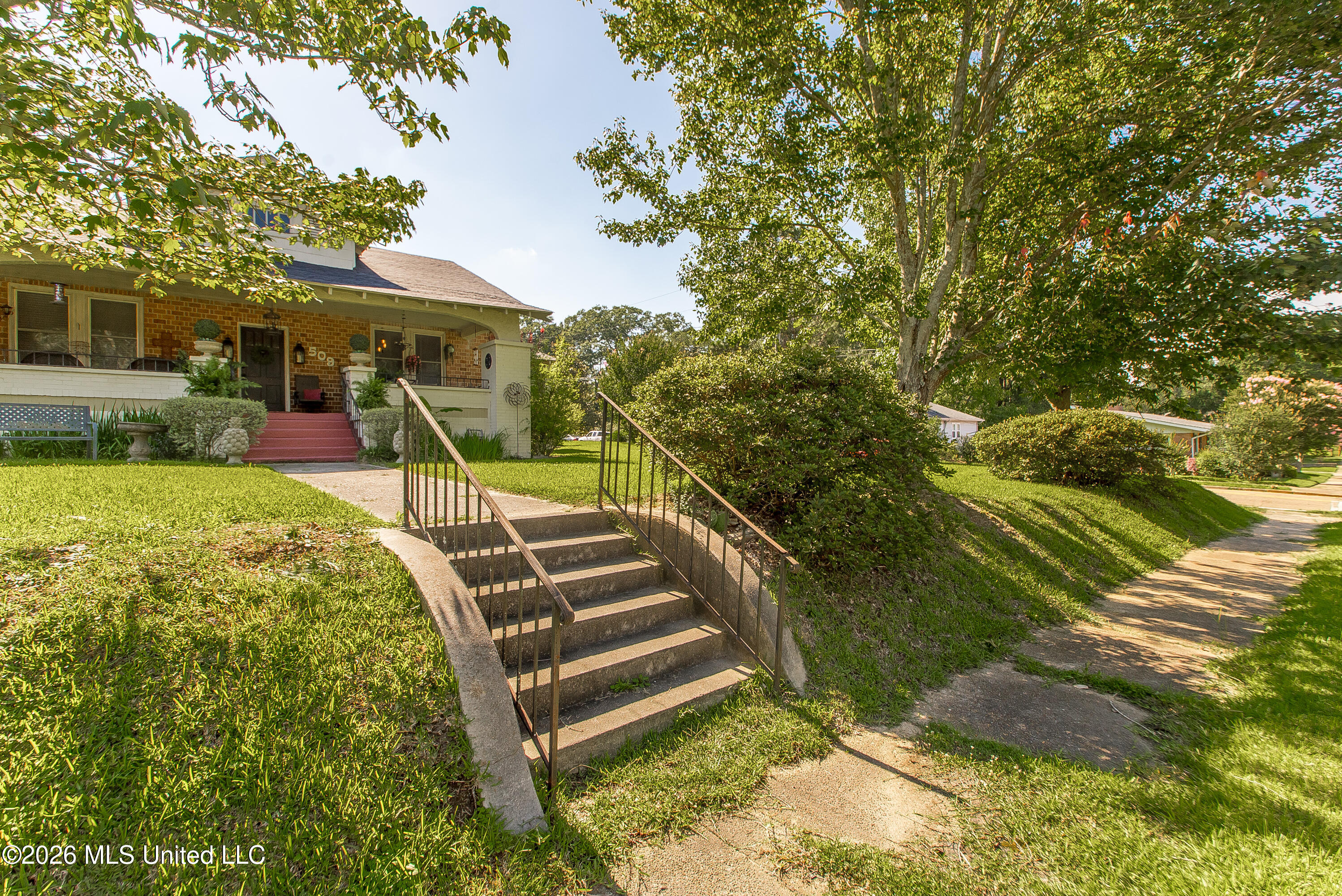 509 Jackson Avenue Property Photo 38