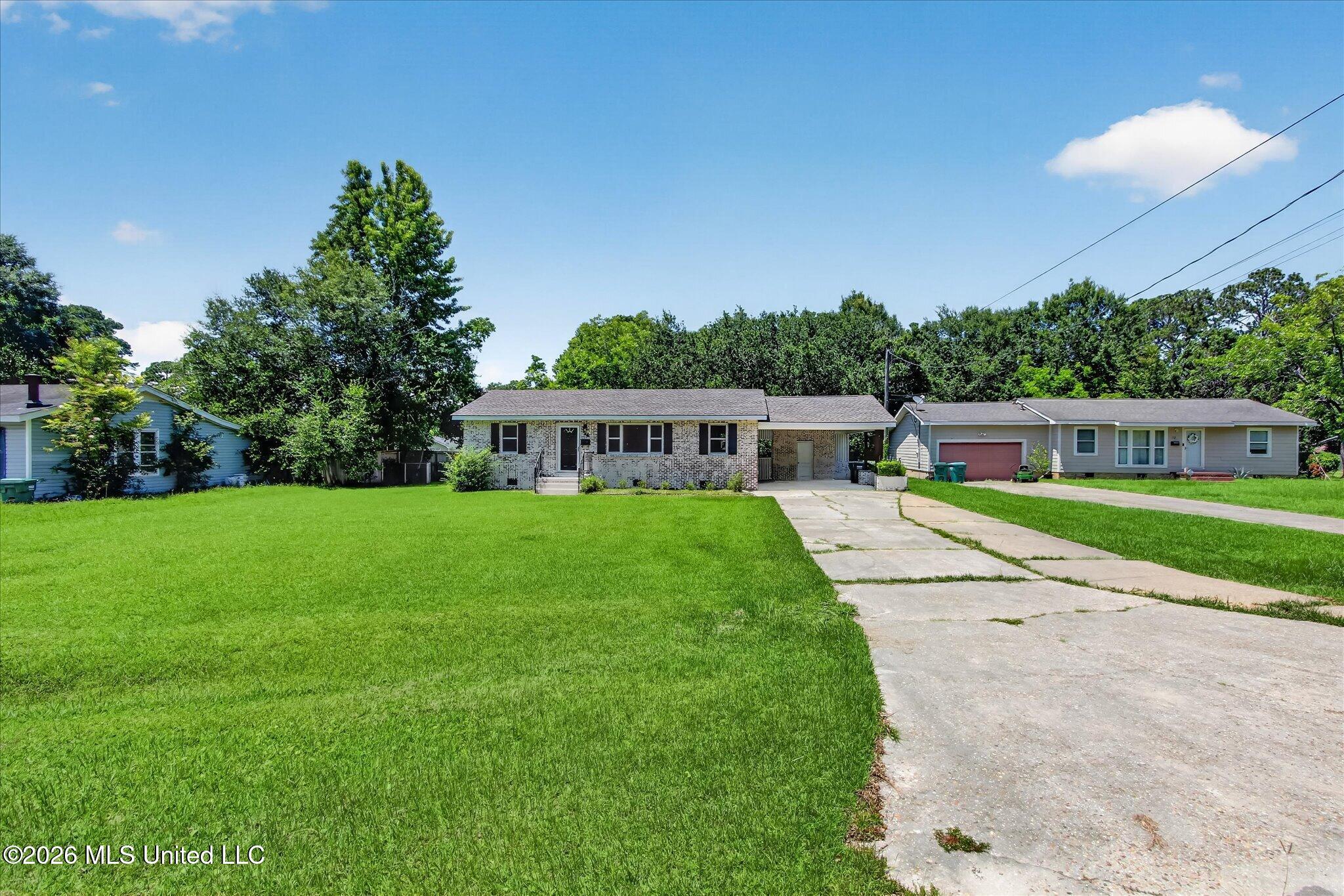 34 37th Street Property Photo 8