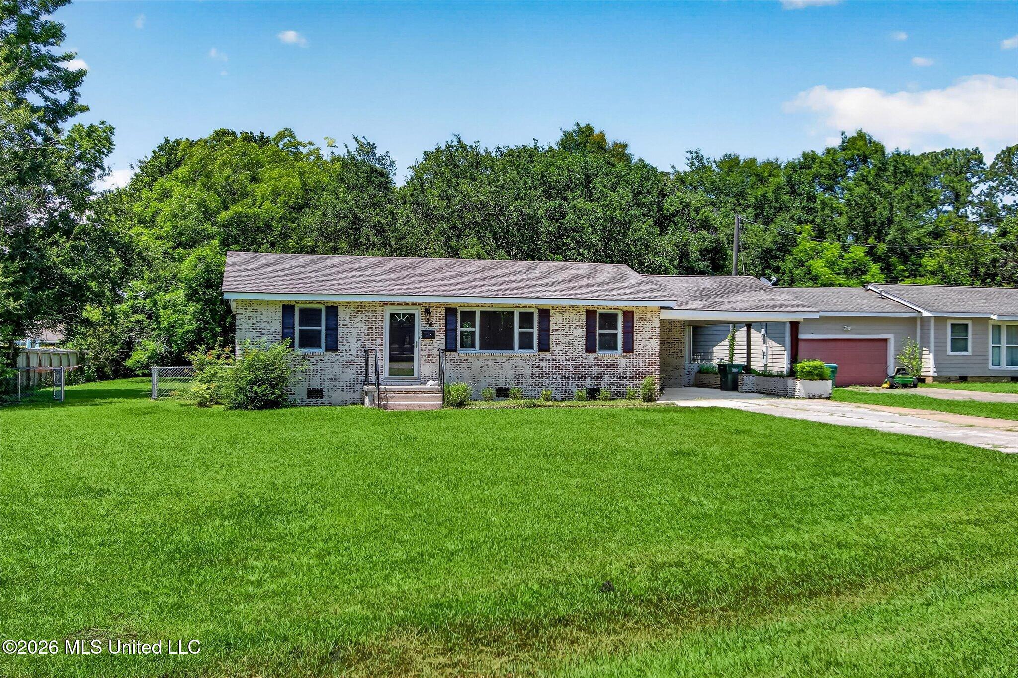 34 37th Street Property Photo 9
