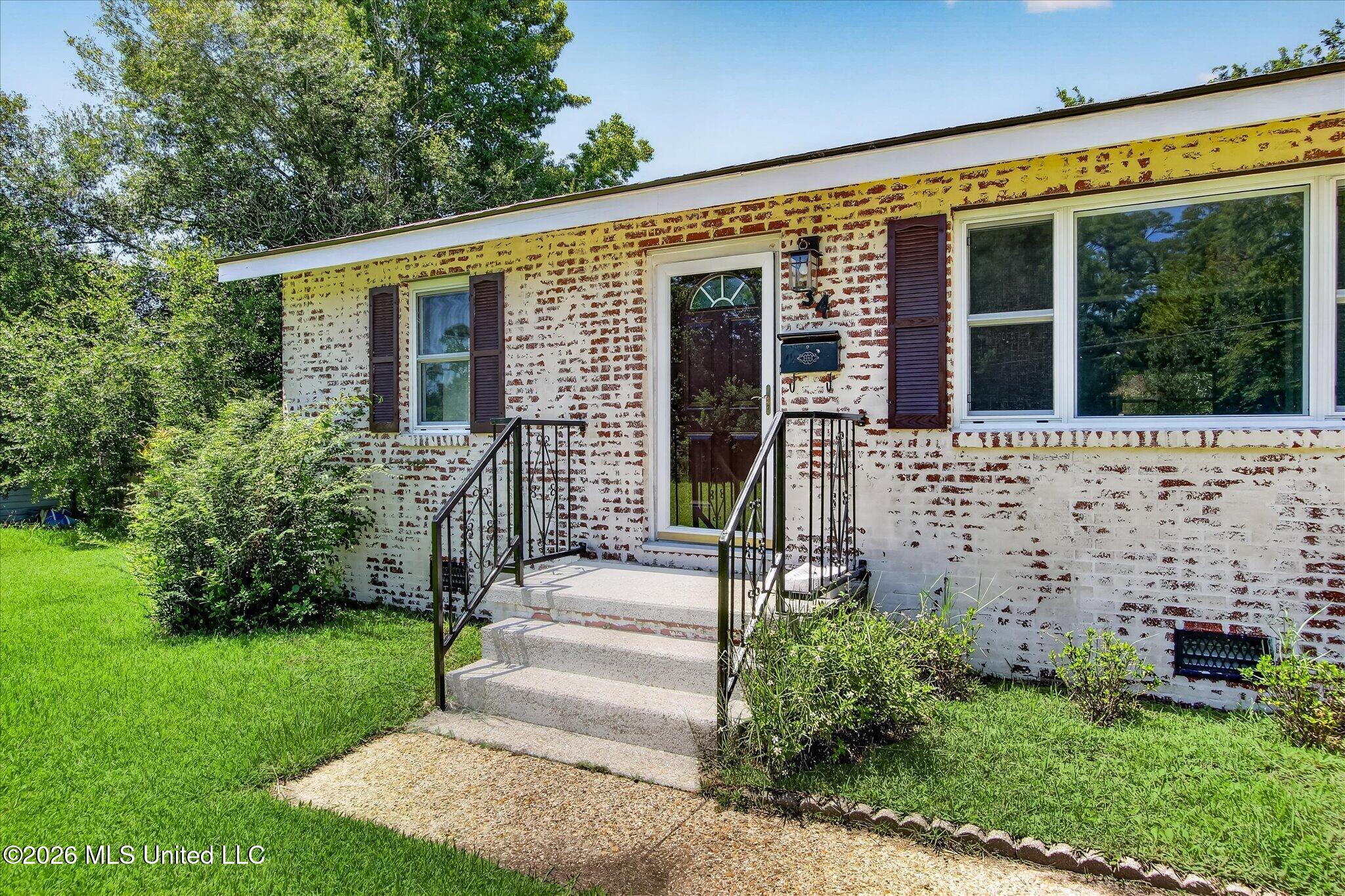 34 37th Street Property Photo 12