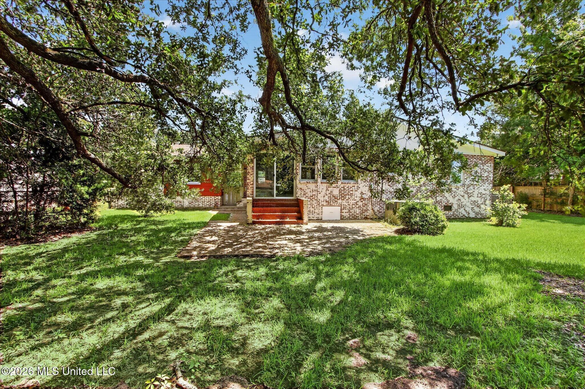 34 37th Street Property Photo 14