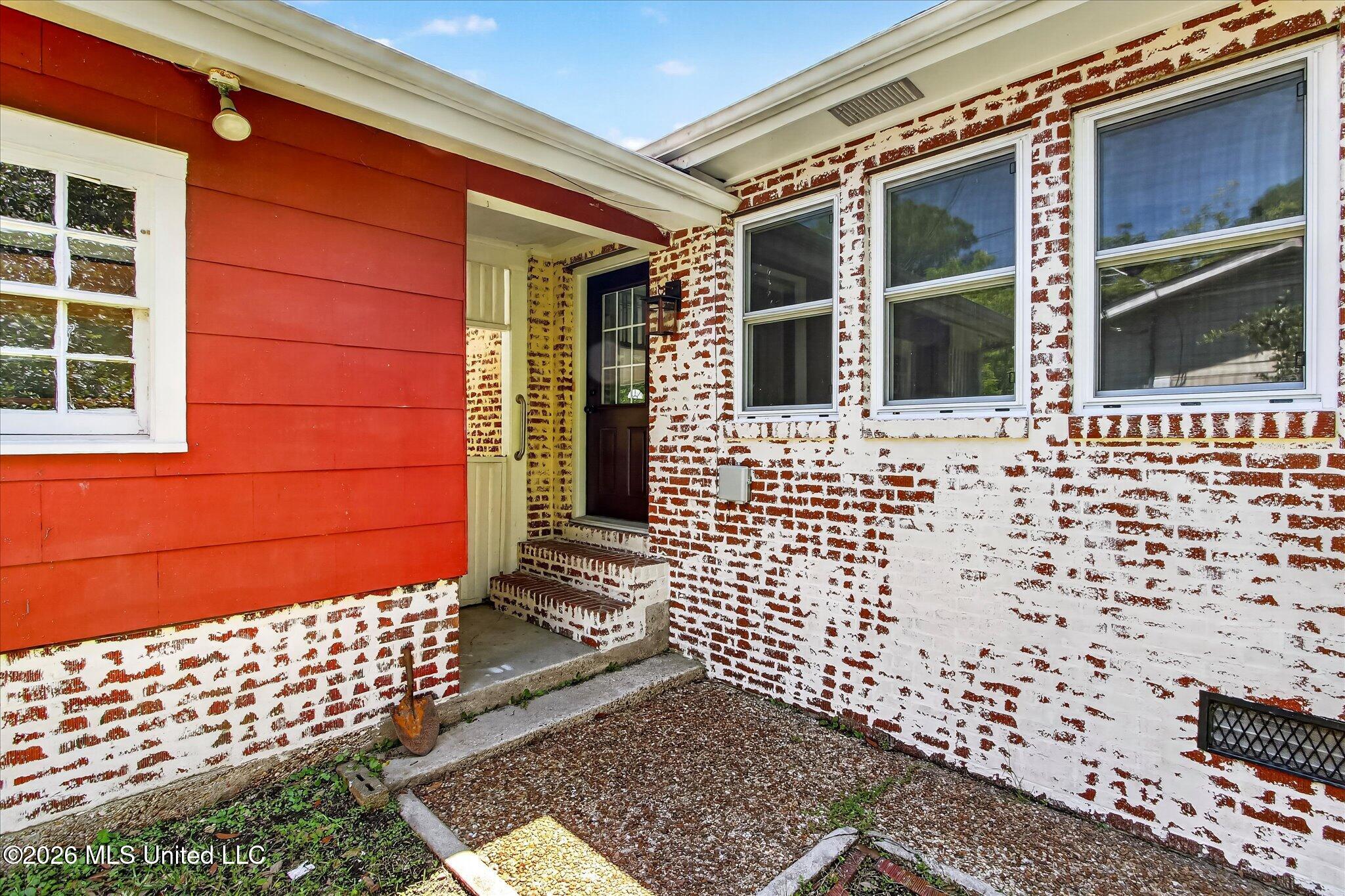 34 37th Street Property Photo 19