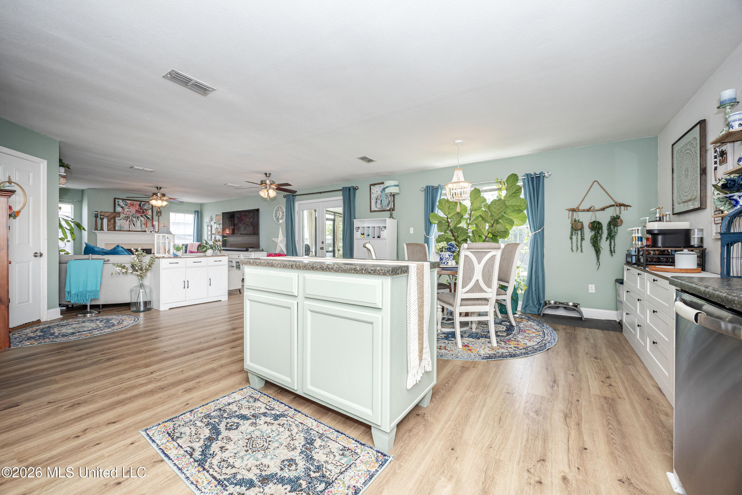 14048 Seymour Drive Property Photo 19