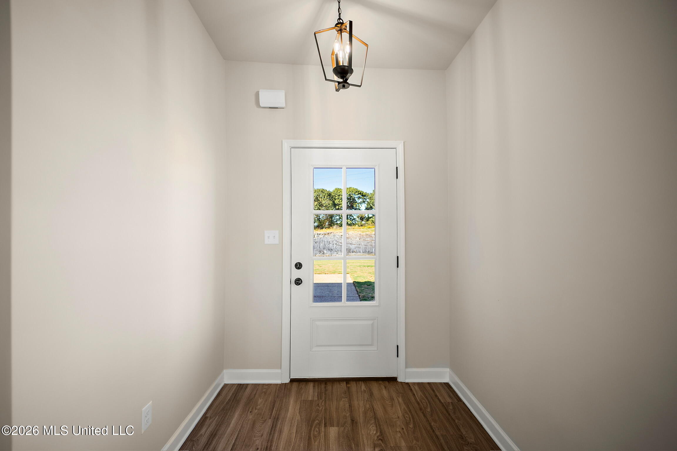 13816 Jack Thomas Boulevard Property Photo 4