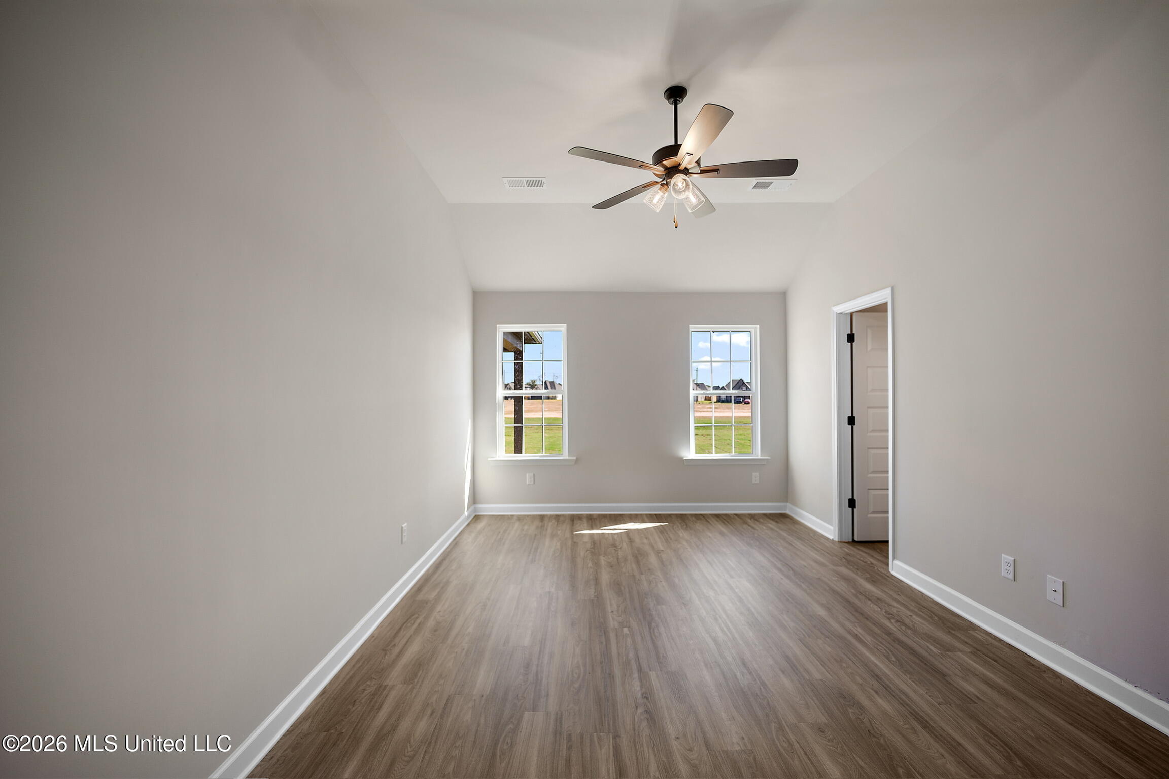 13816 Jack Thomas Boulevard Property Photo 12