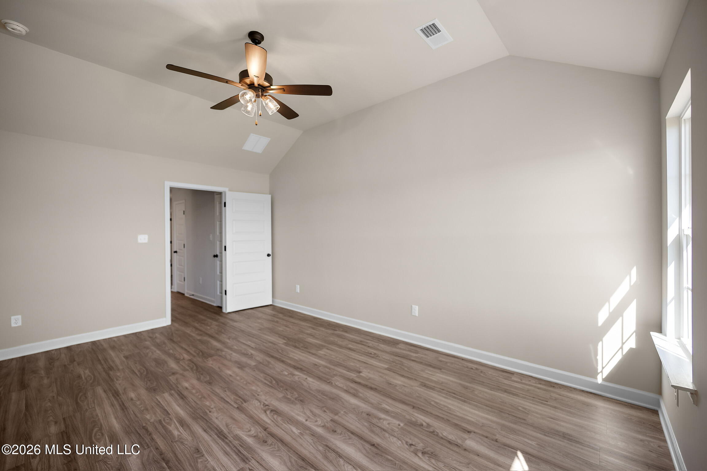 13816 Jack Thomas Boulevard Property Photo 15