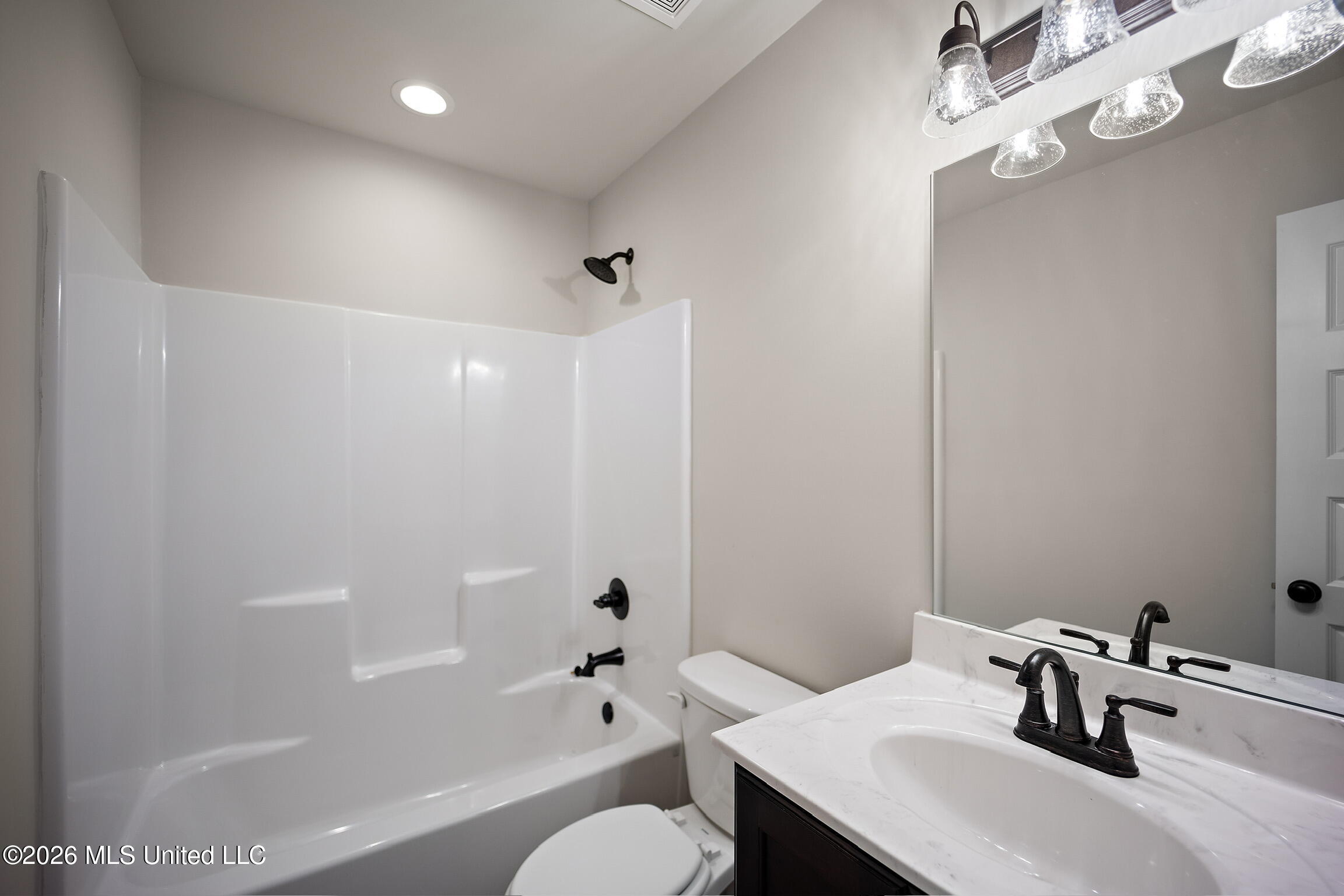 13816 Jack Thomas Boulevard Property Photo 25