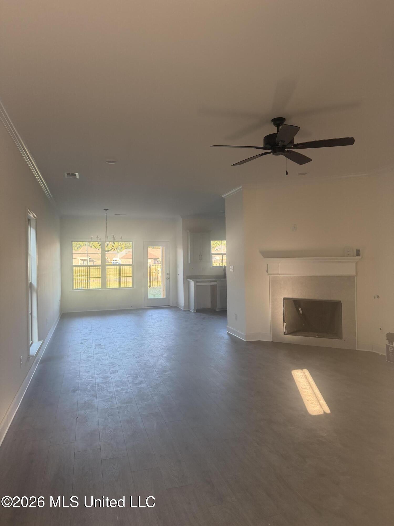 2083 Watson View E Property Photo 6