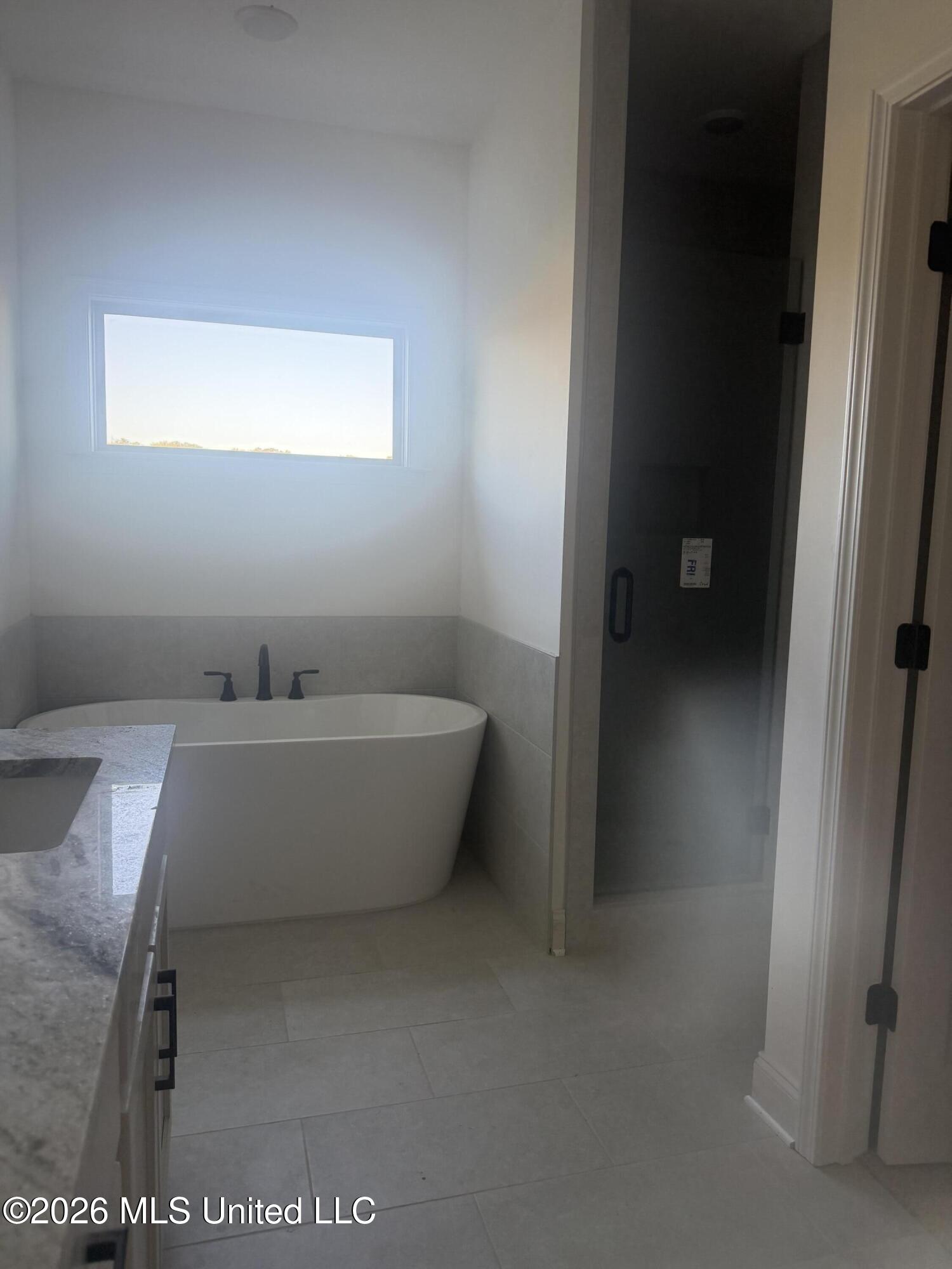 2083 Watson View E Property Photo 8