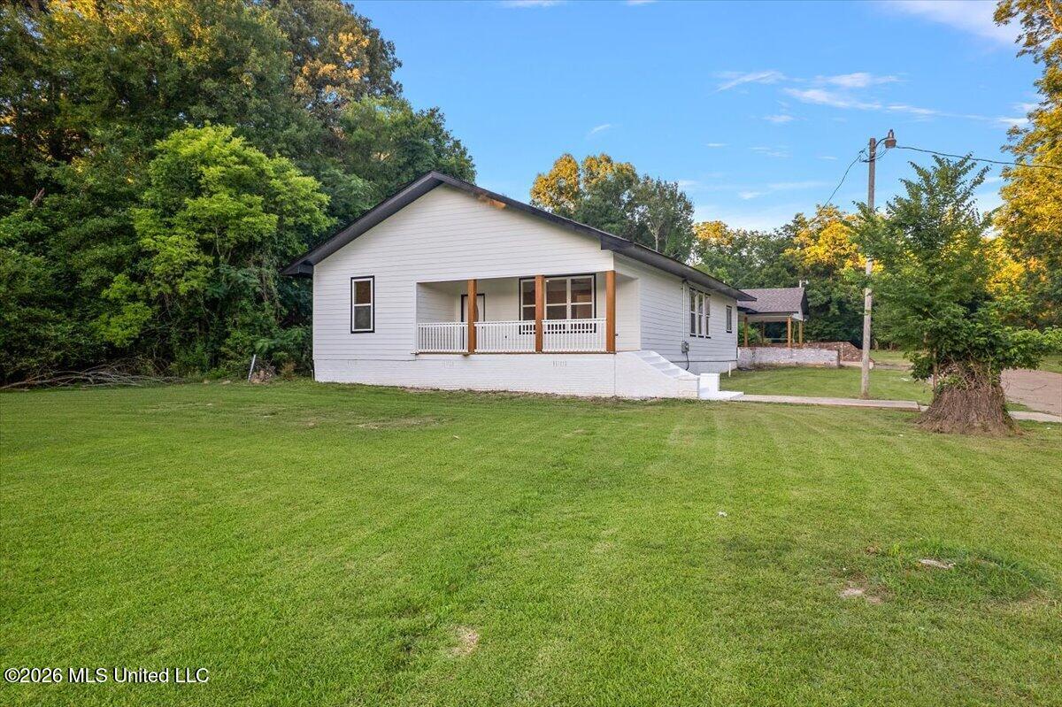 3594 N Liberty Street Property Photo 1