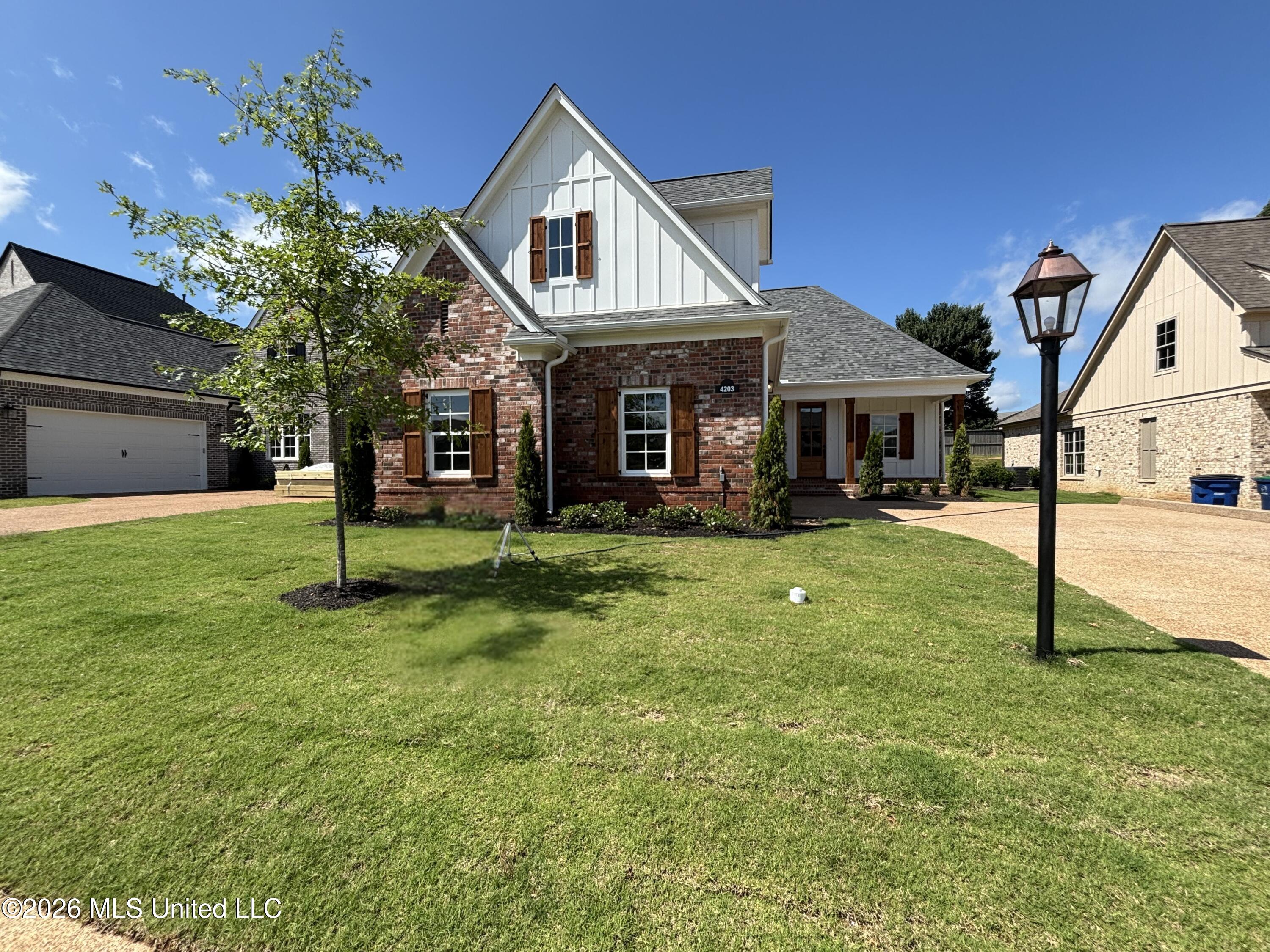 4203 S Bolivar Trail Property Photo 1