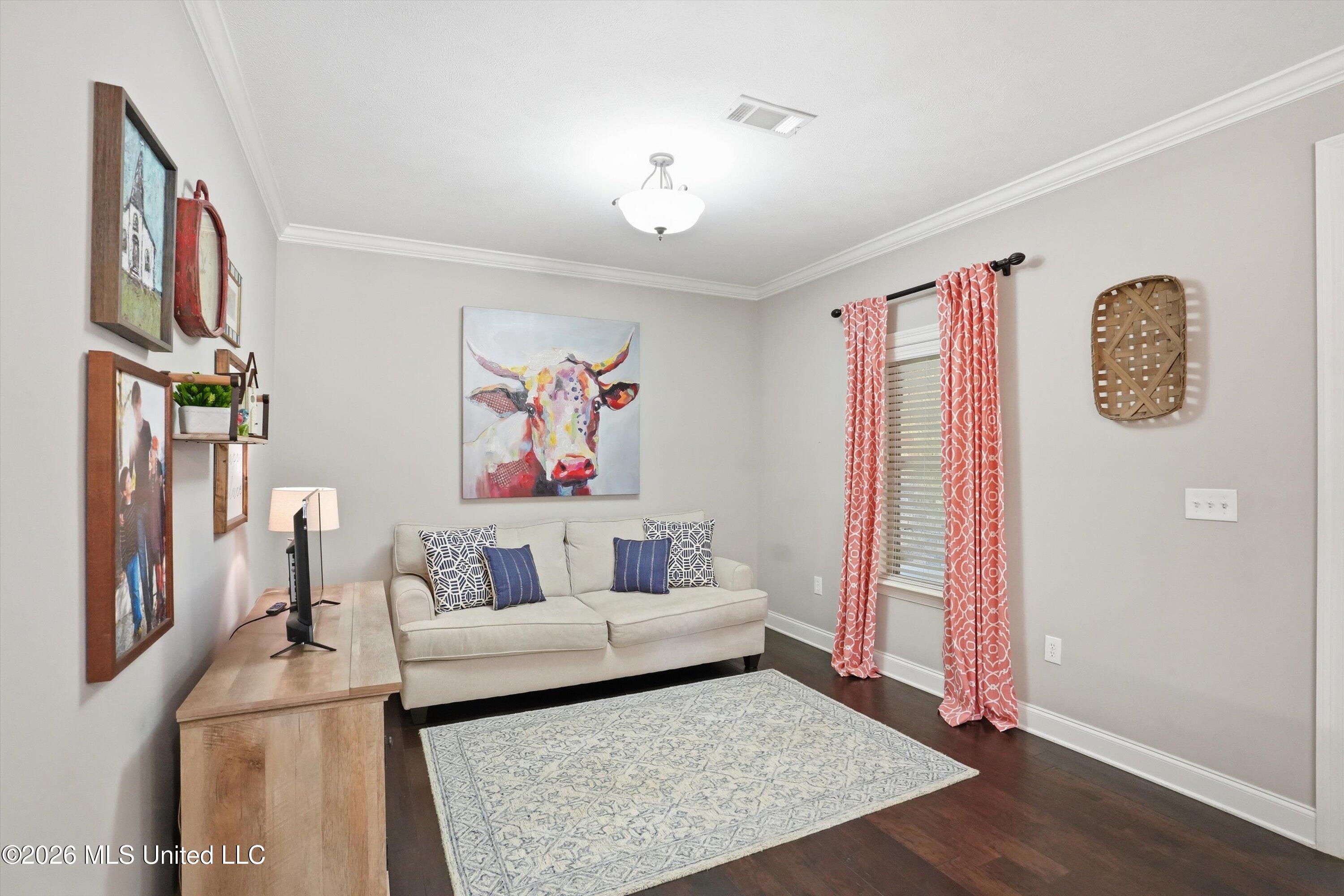 109 Elizabeth Drive Property Photo 8
