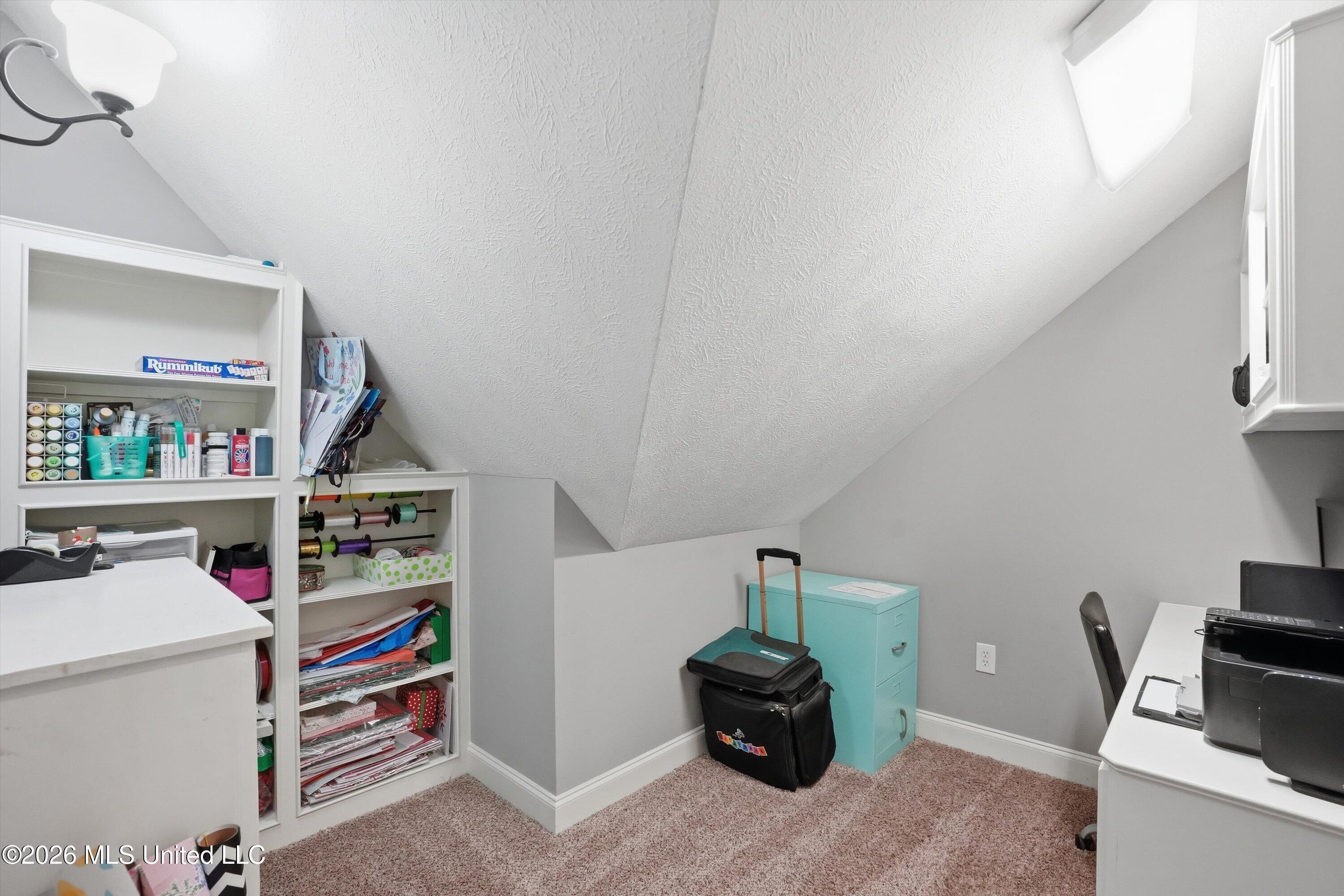 109 Elizabeth Drive Property Photo 33