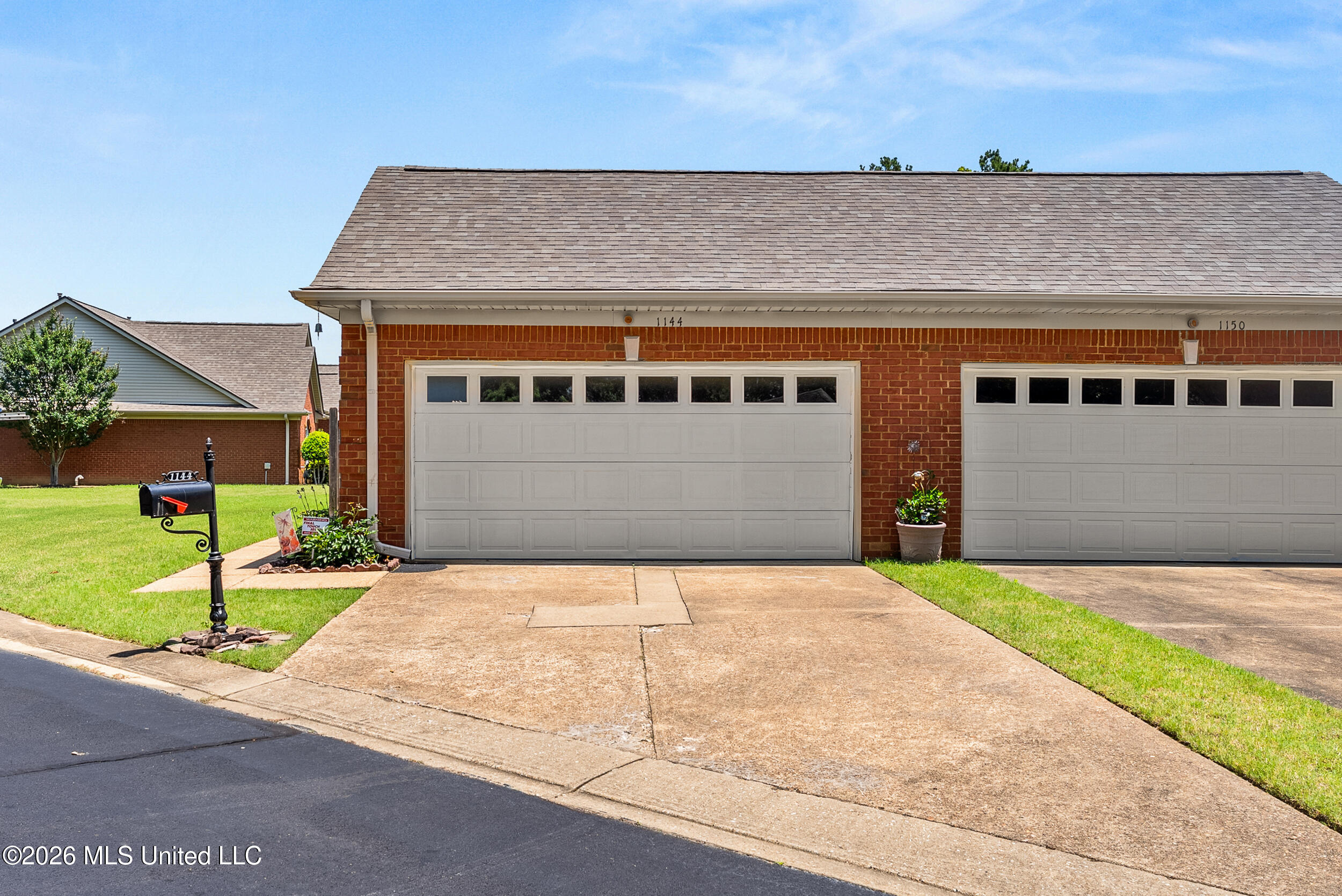1144 W Martin Circle Property Photo 4