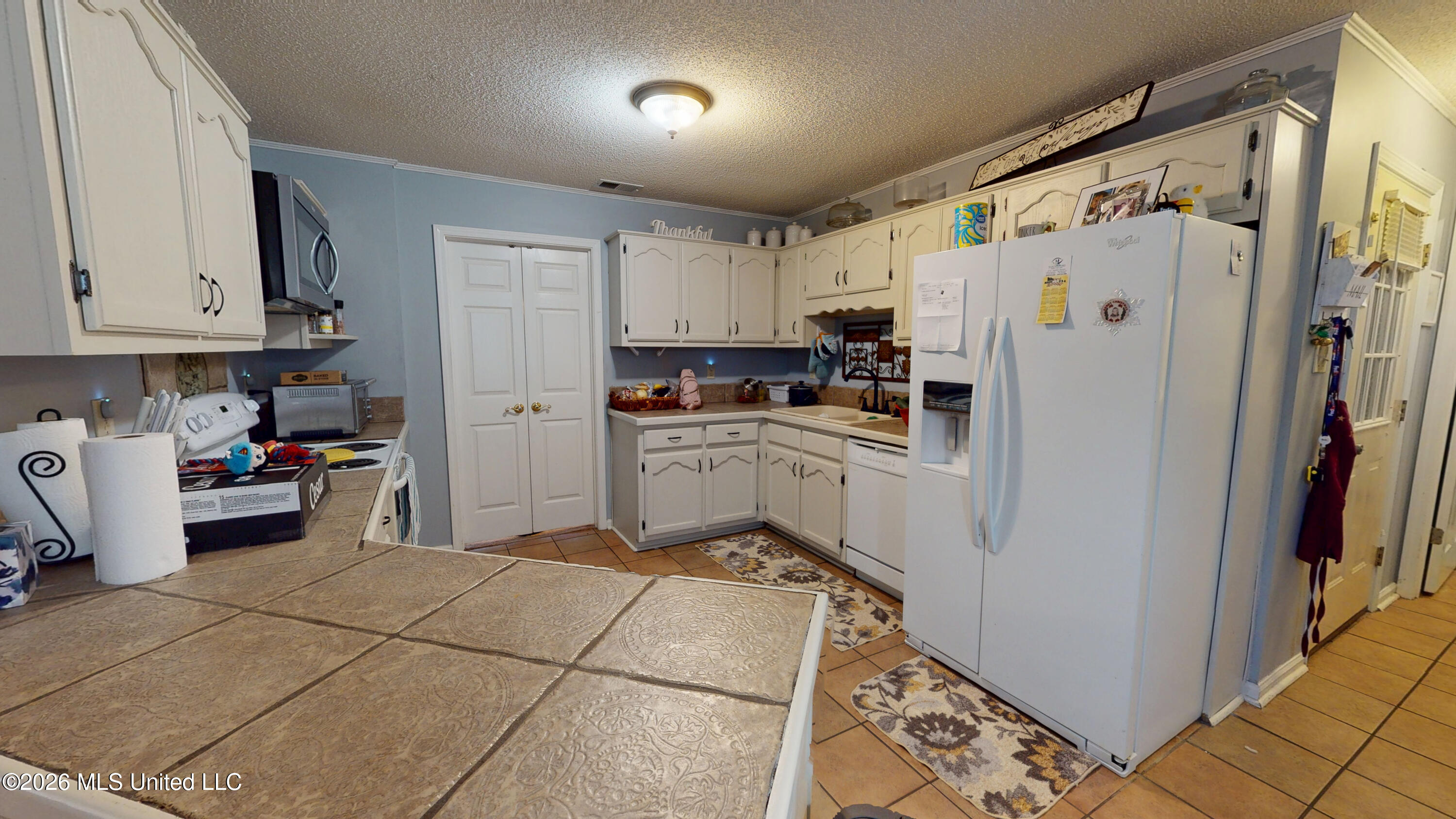 105 Keestone Drive Property Photo 6