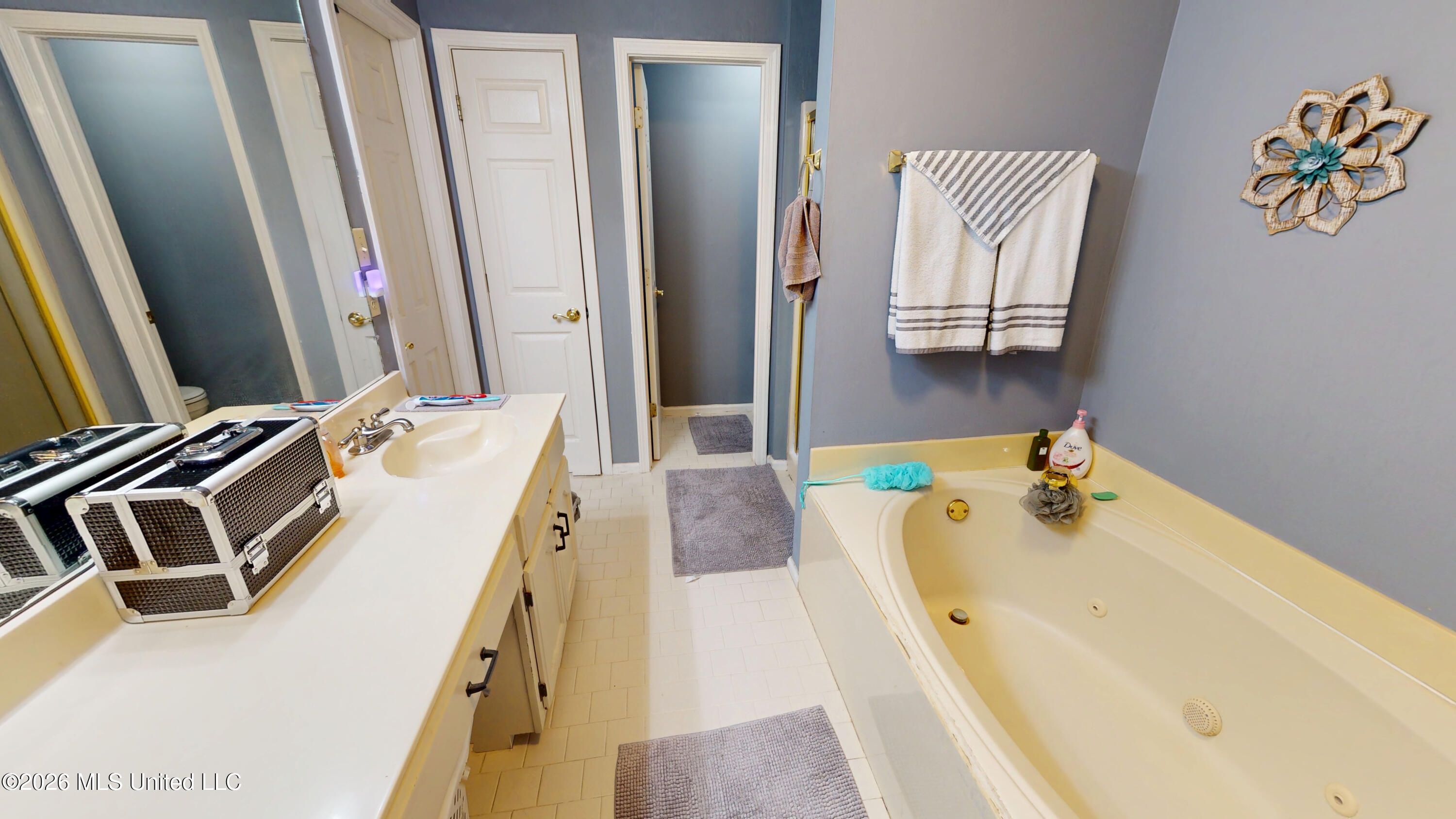 105 Keestone Drive Property Photo 16