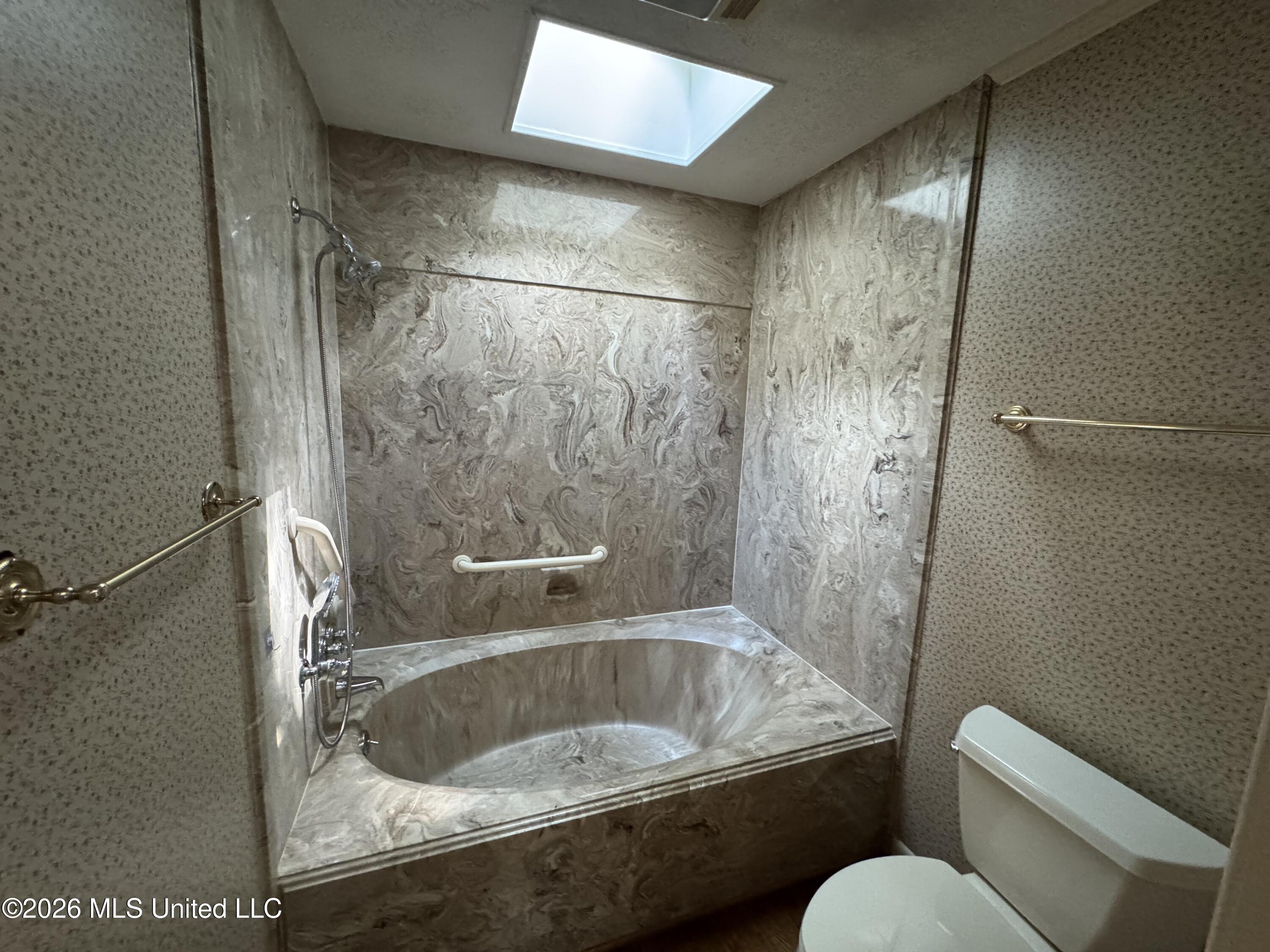 504 Becker Street Property Photo 17
