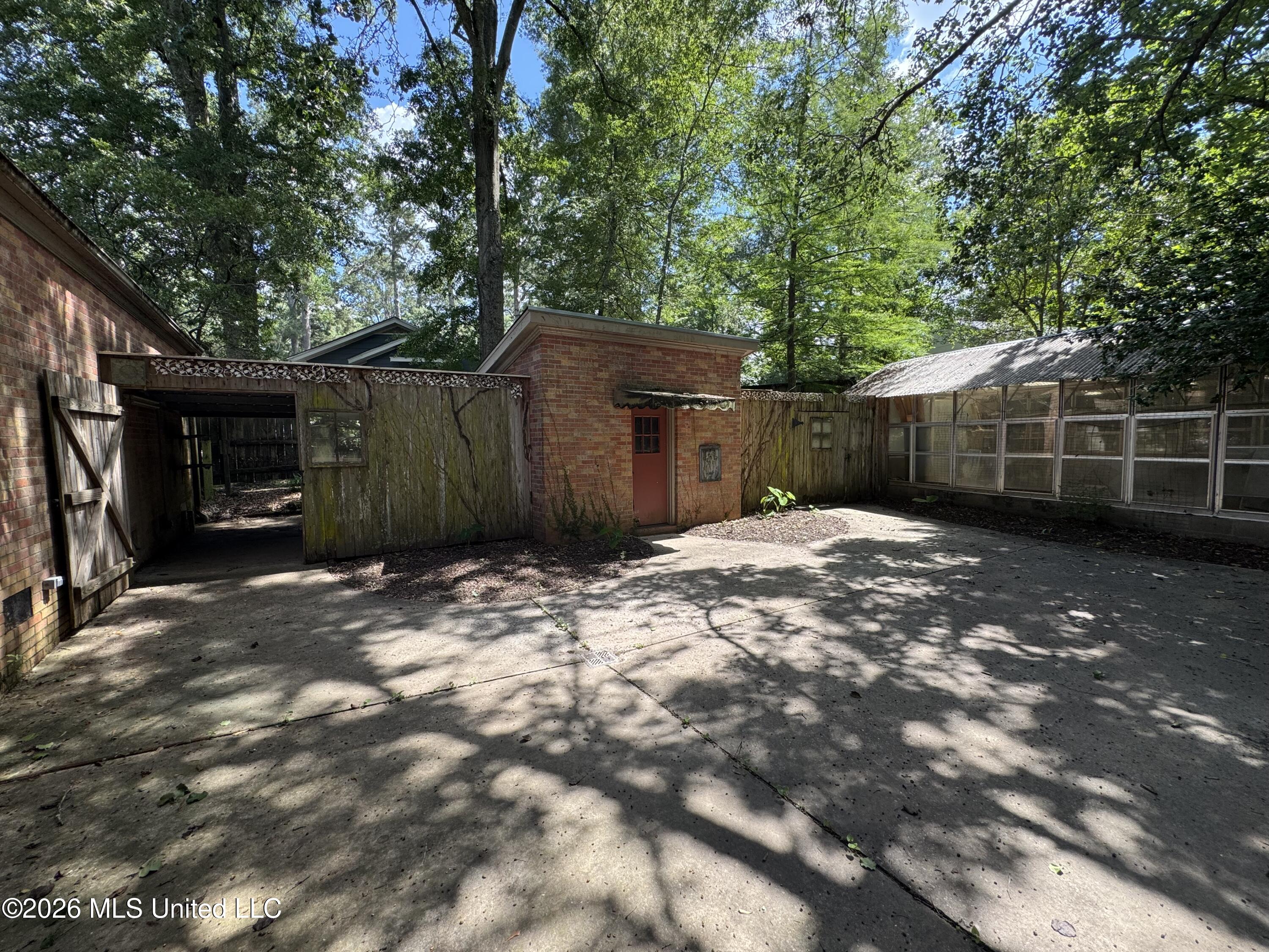 504 Becker Street Property Photo 28