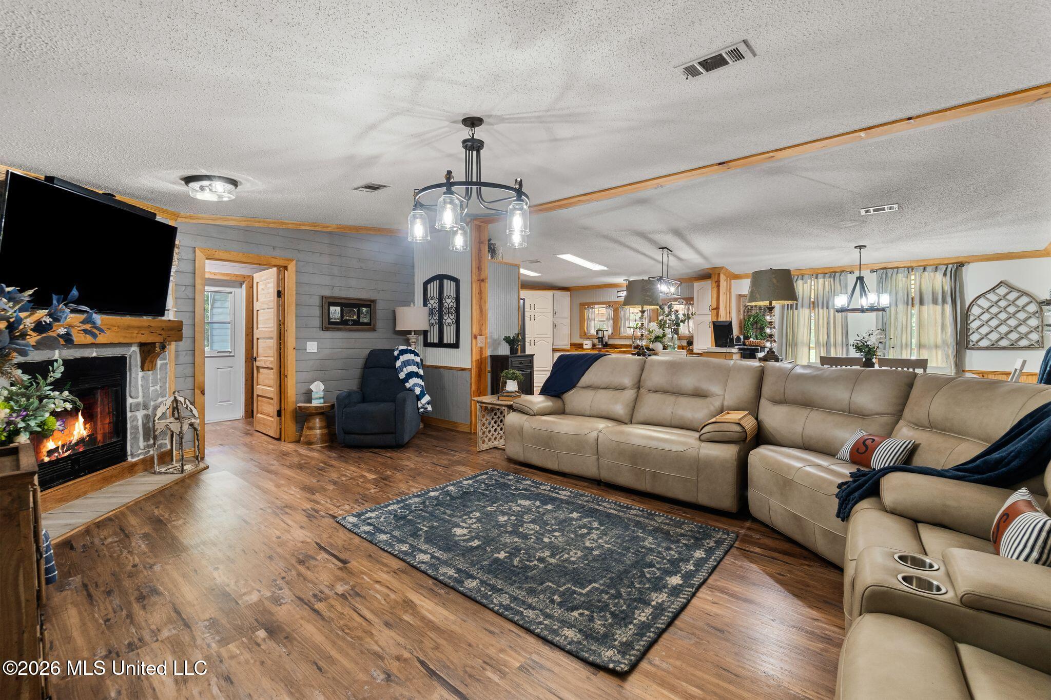 8360 Cuevas Town Road Property Photo 8