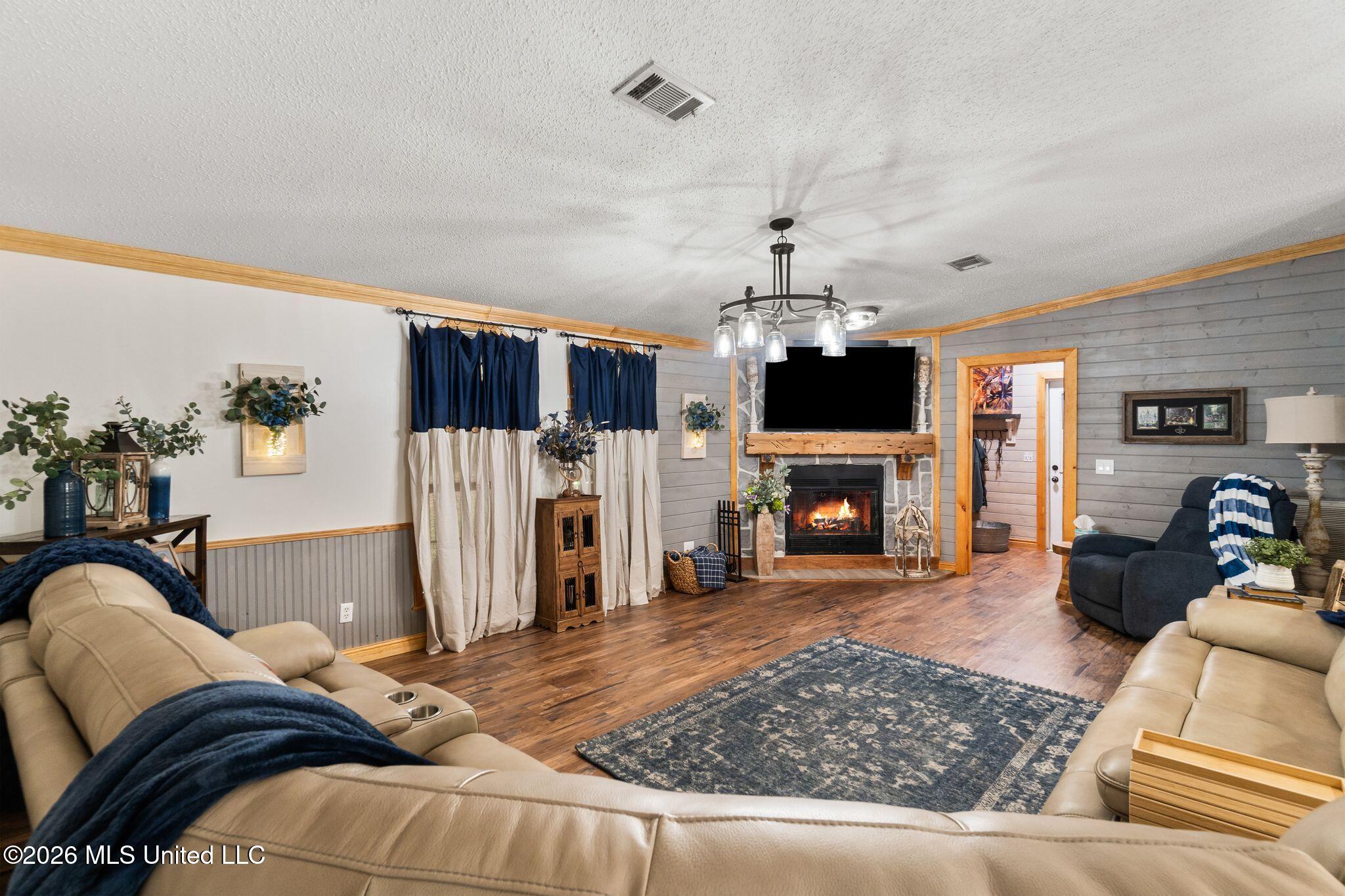 8360 Cuevas Town Road Property Photo 9
