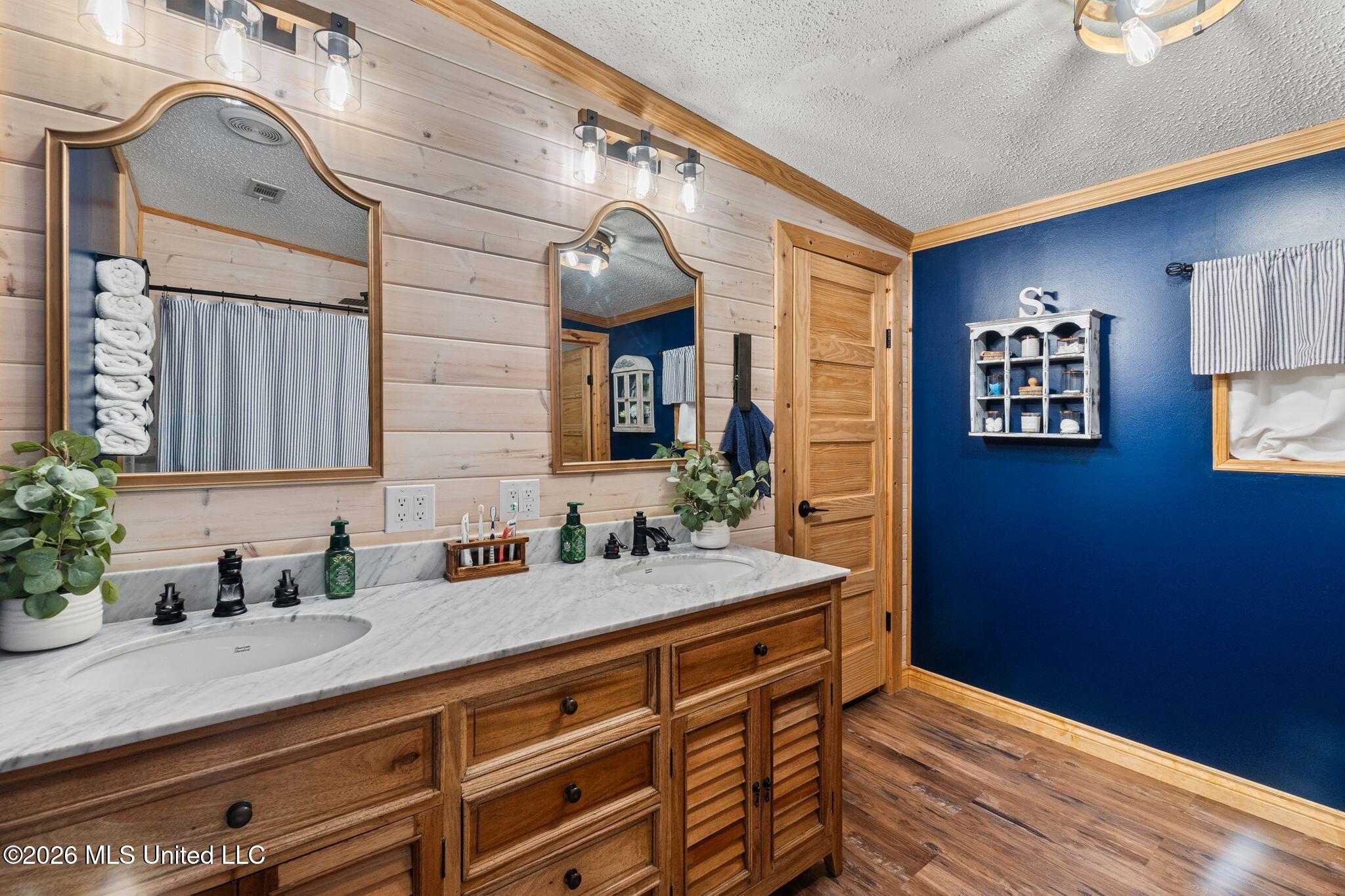 8360 Cuevas Town Road Property Photo 17