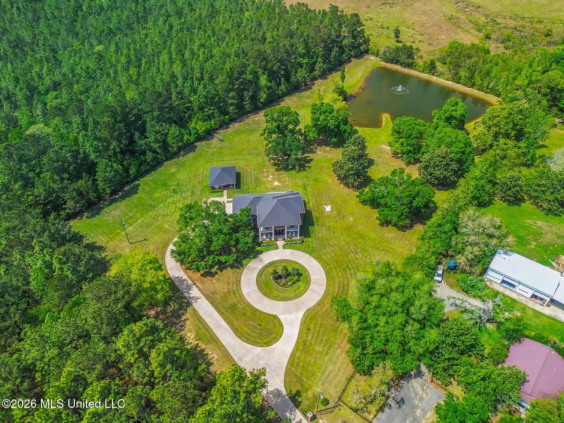 22550 Maes Lane Property Photo 2